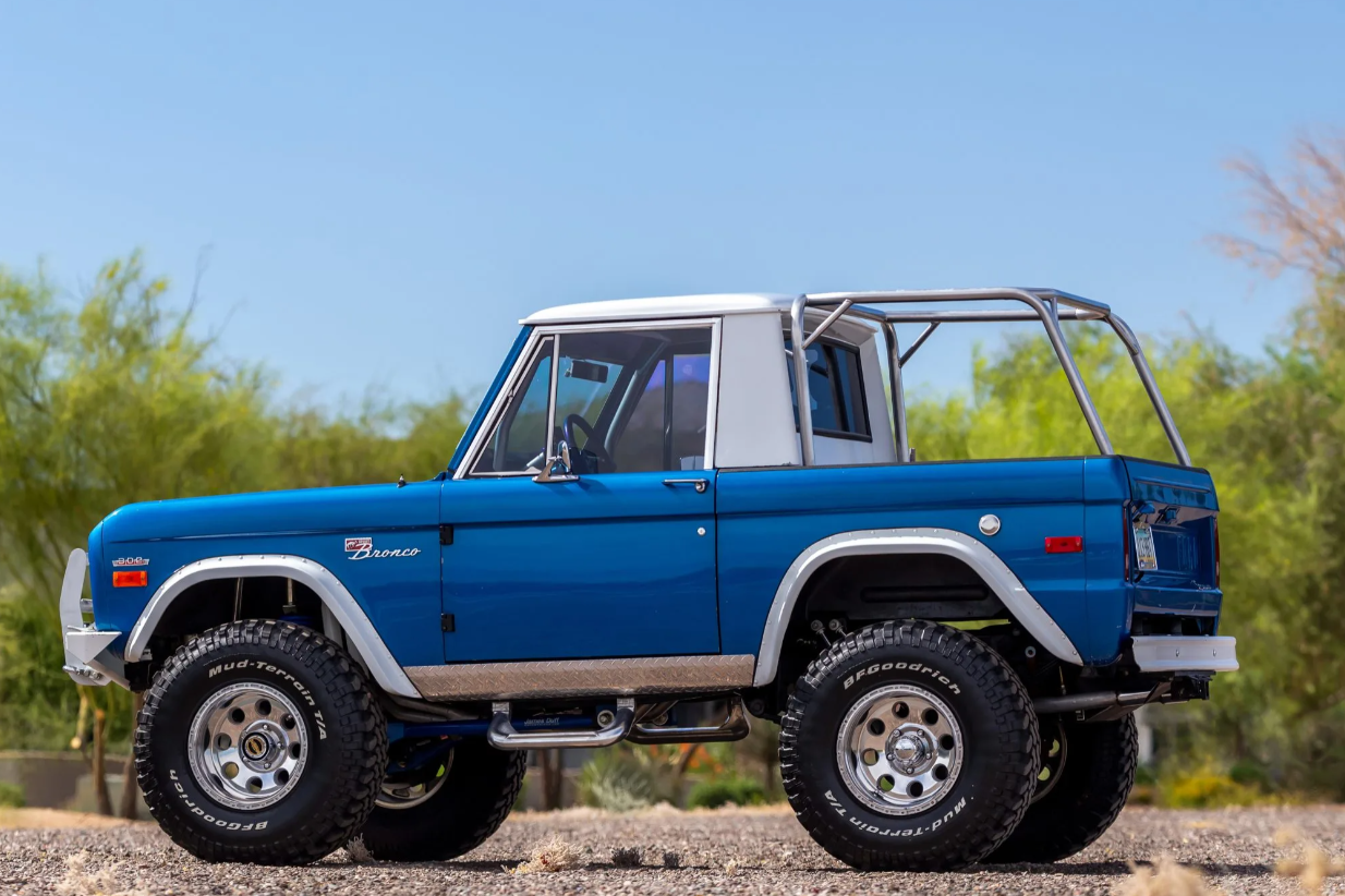 Sold: 1970 Ford Bronco