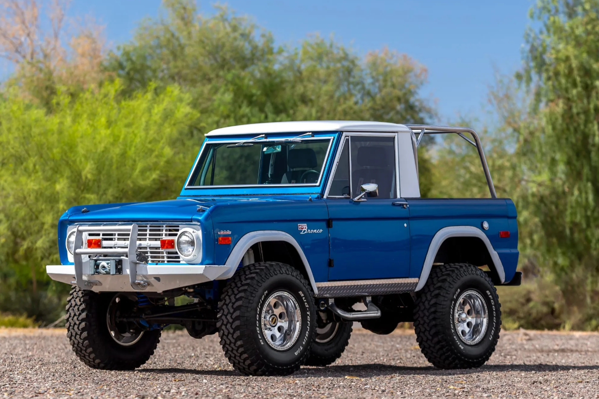 Sold: 1970 Ford Bronco