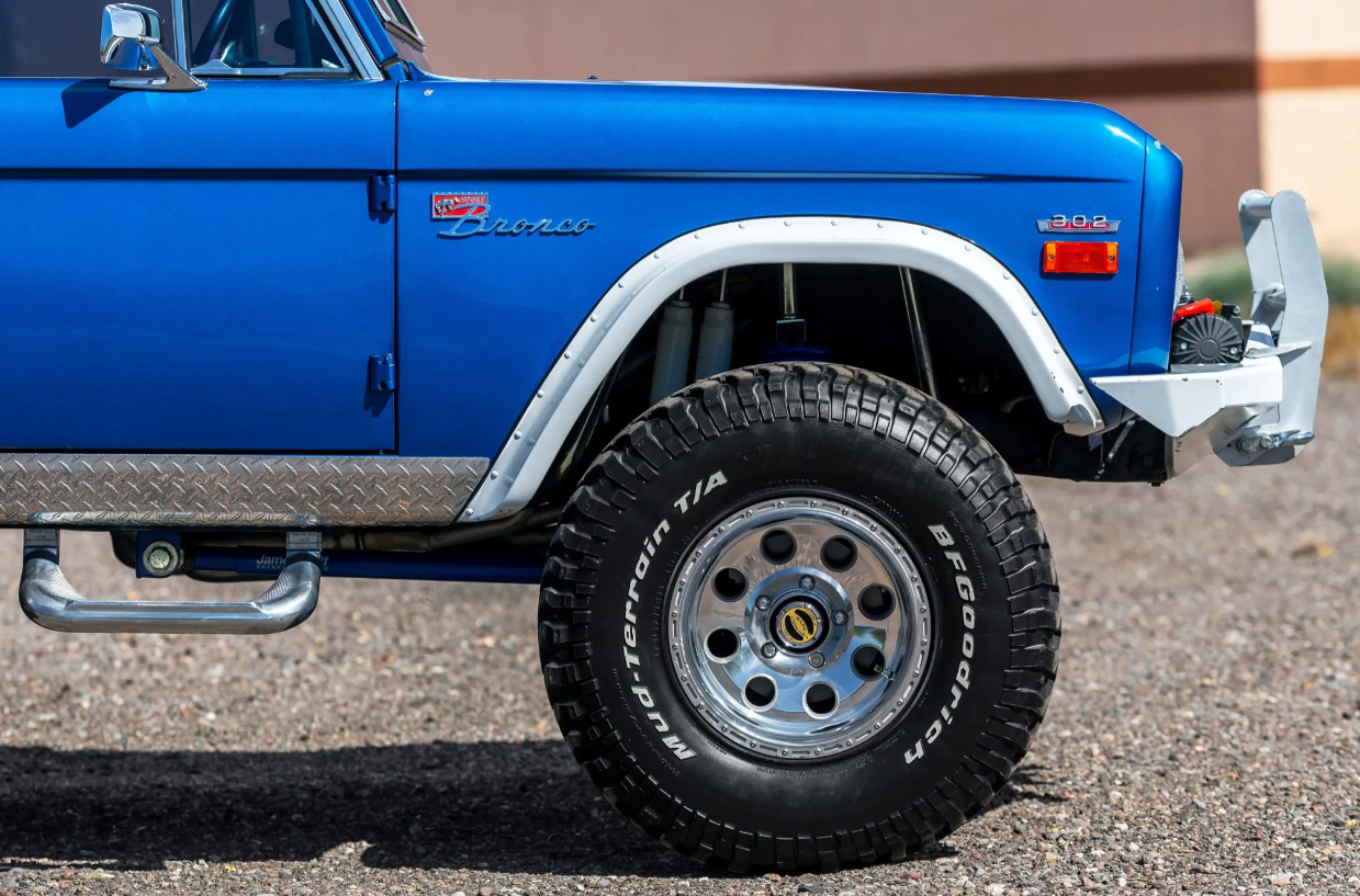 Sold: 1970 Ford Bronco