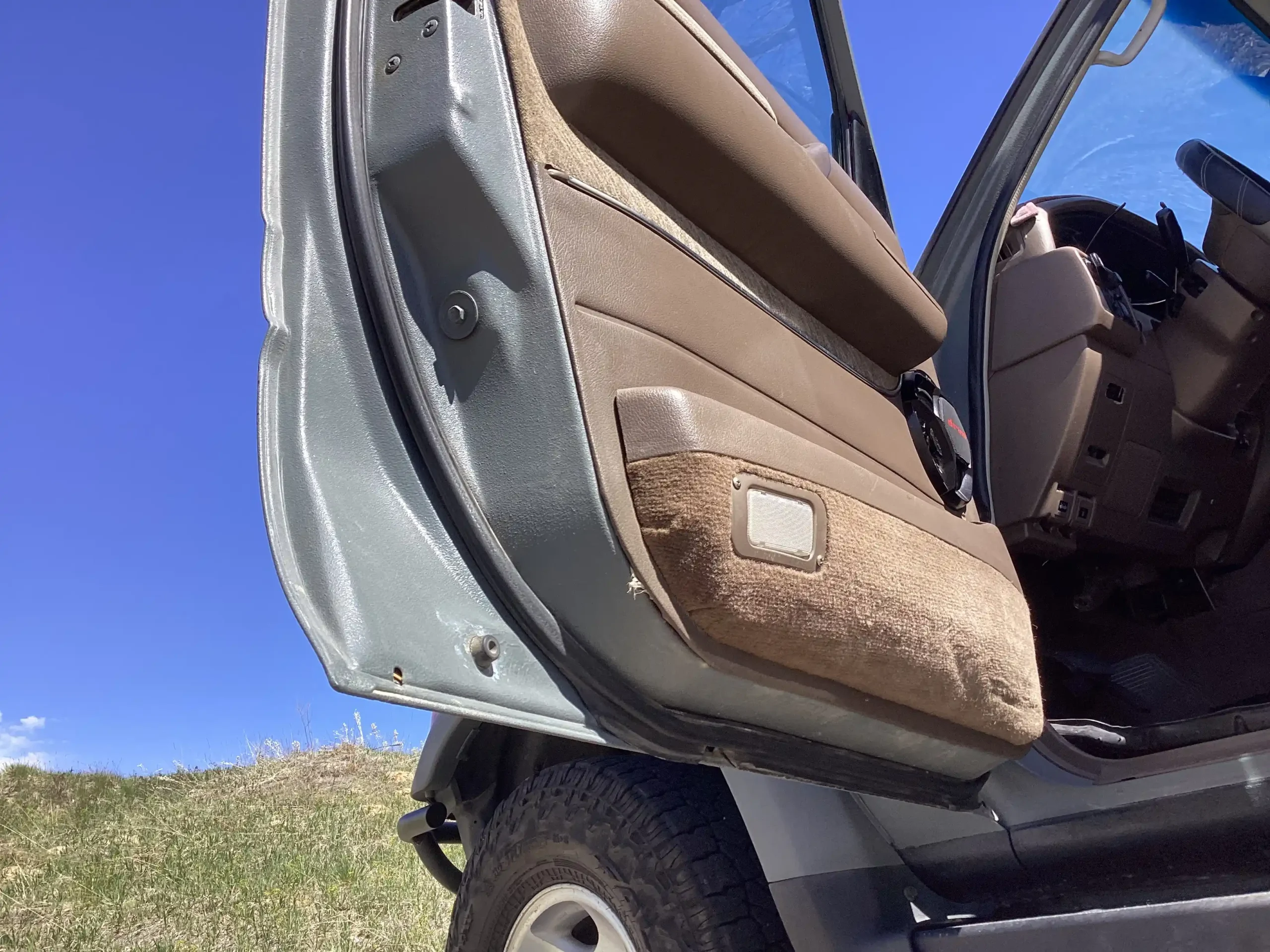 Sold: Modified 1995 Toyota Land Cruiser