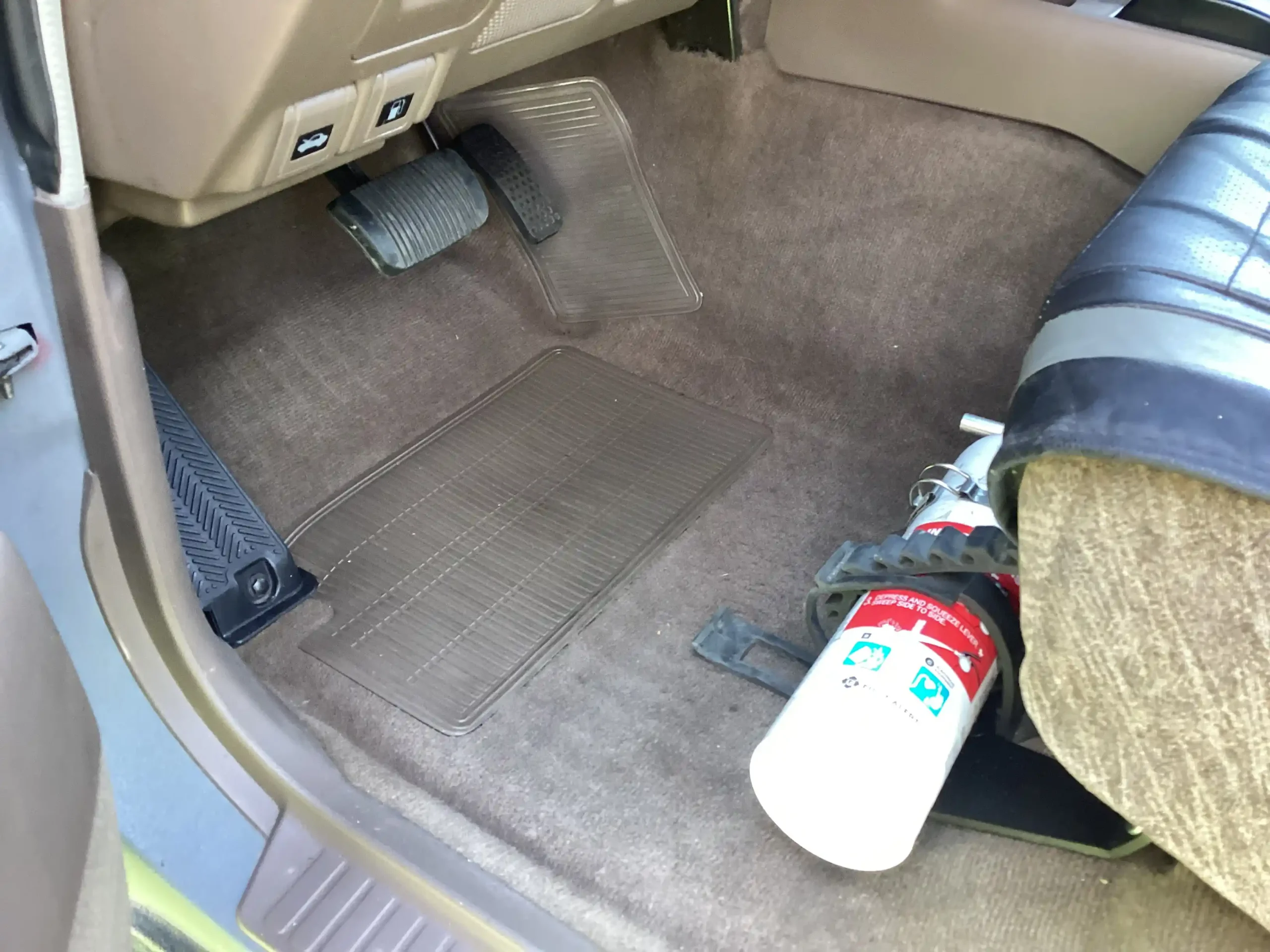 Sold: Modified 1995 Toyota Land Cruiser