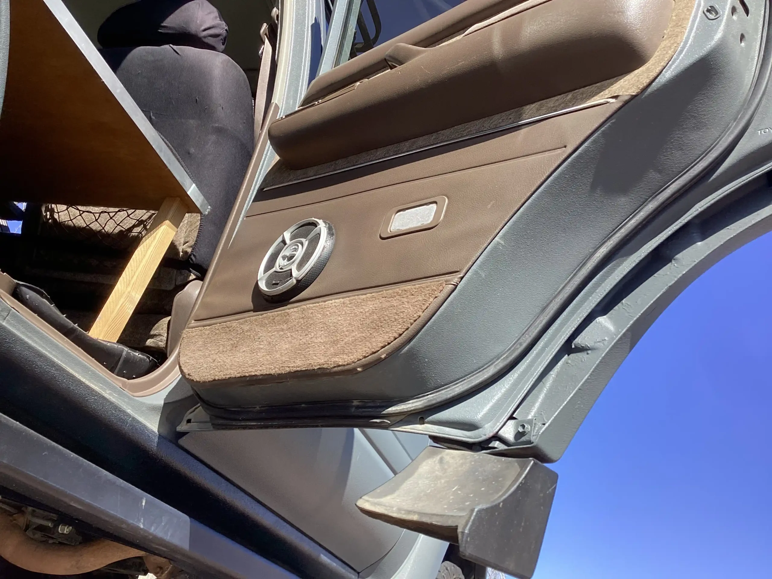 Sold: Modified 1995 Toyota Land Cruiser