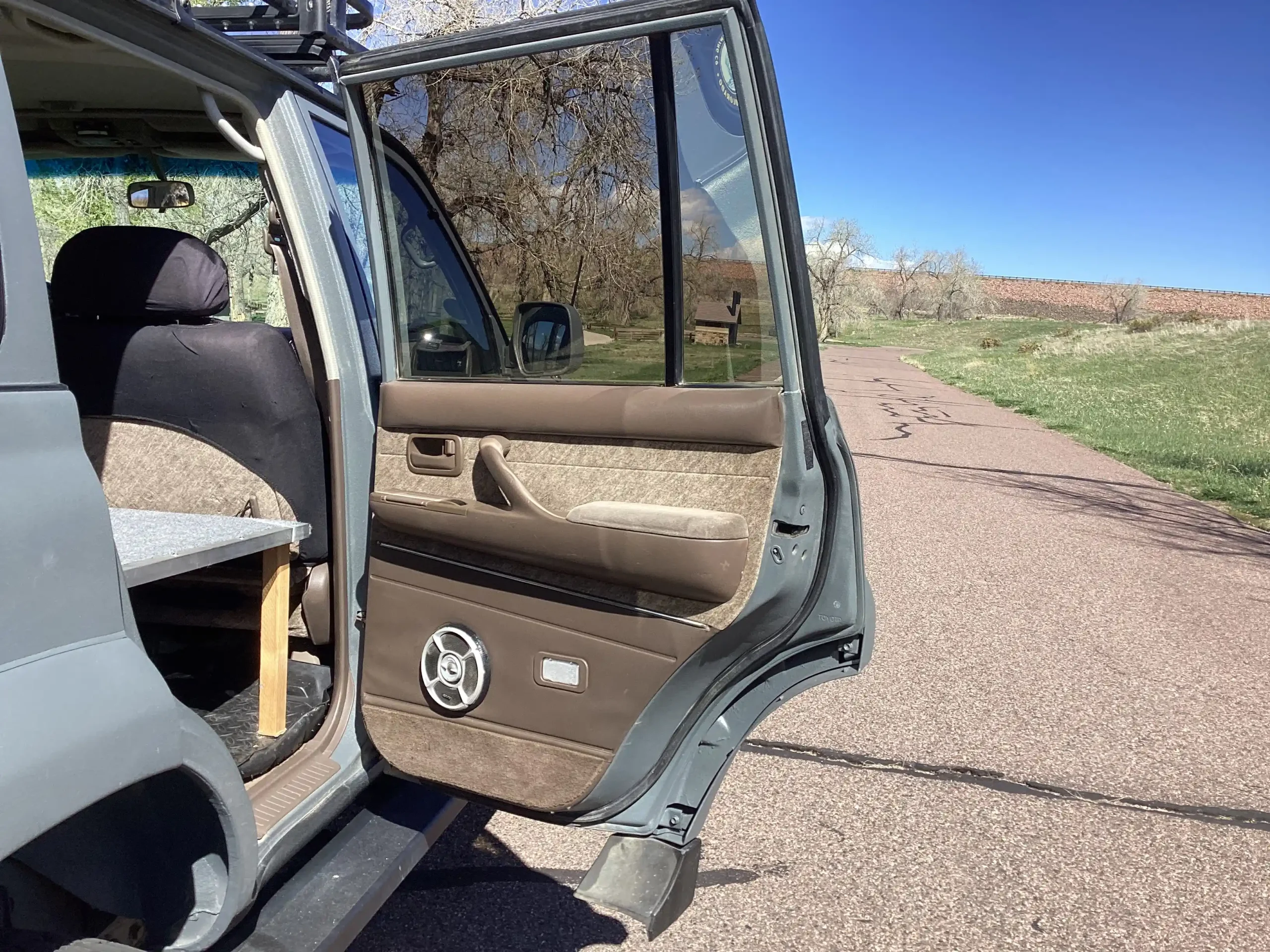 Sold: Modified 1995 Toyota Land Cruiser