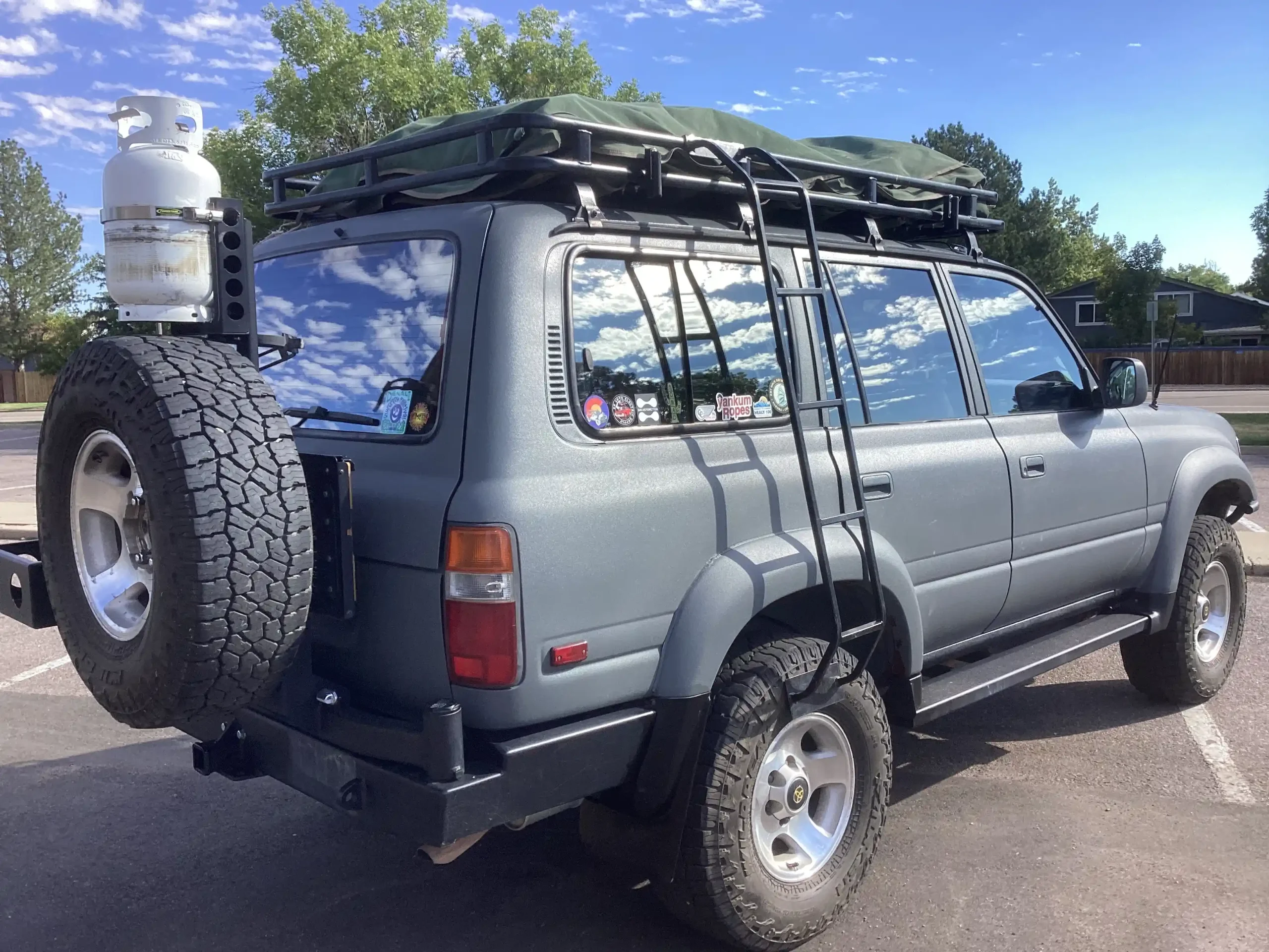 Sold: Modified 1995 Toyota Land Cruiser