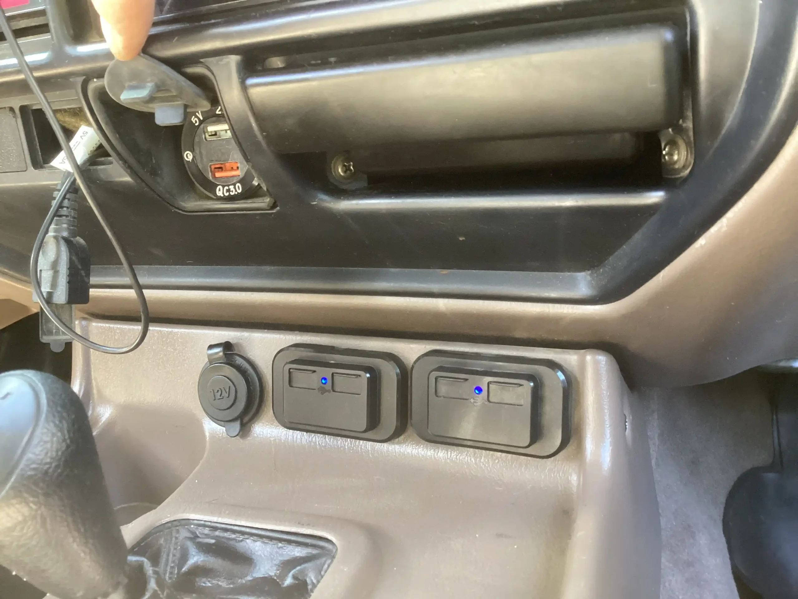 Sold: Modified 1995 Toyota Land Cruiser