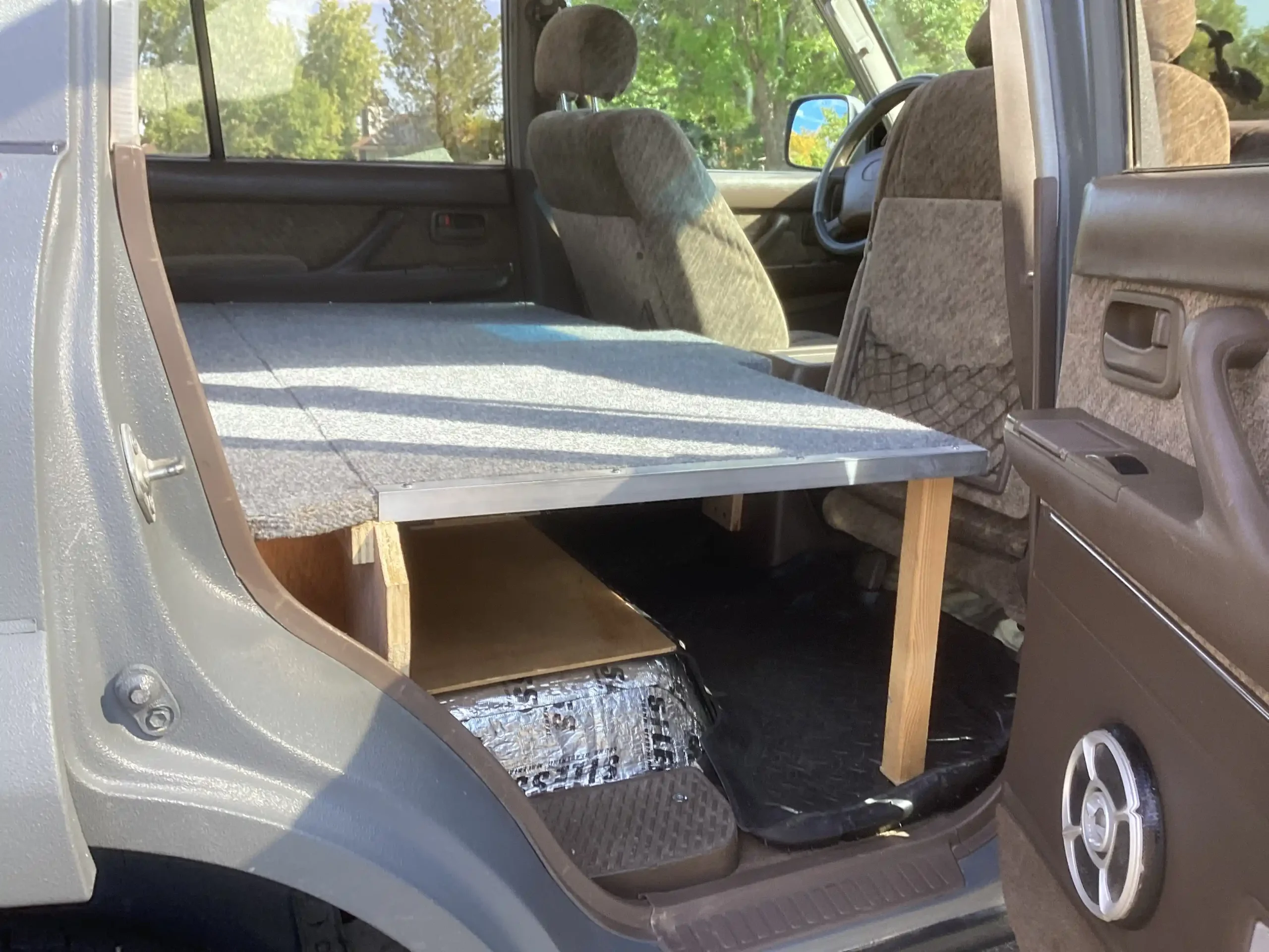 Sold: Modified 1995 Toyota Land Cruiser