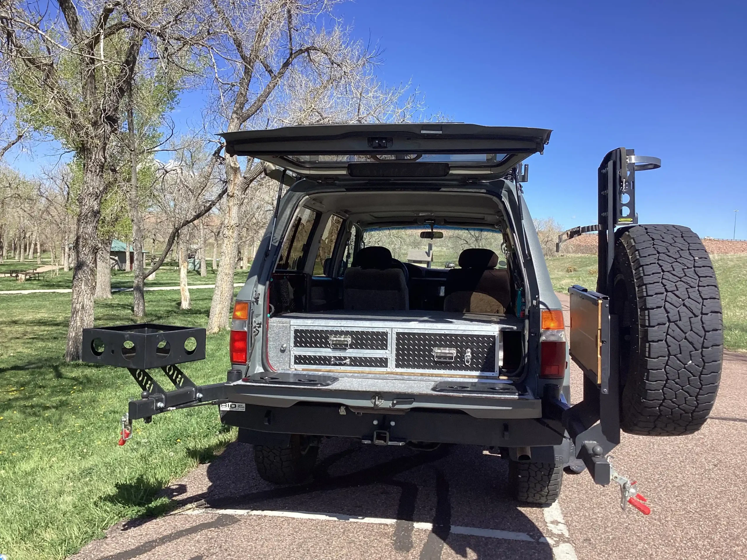 Sold: Modified 1995 Toyota Land Cruiser