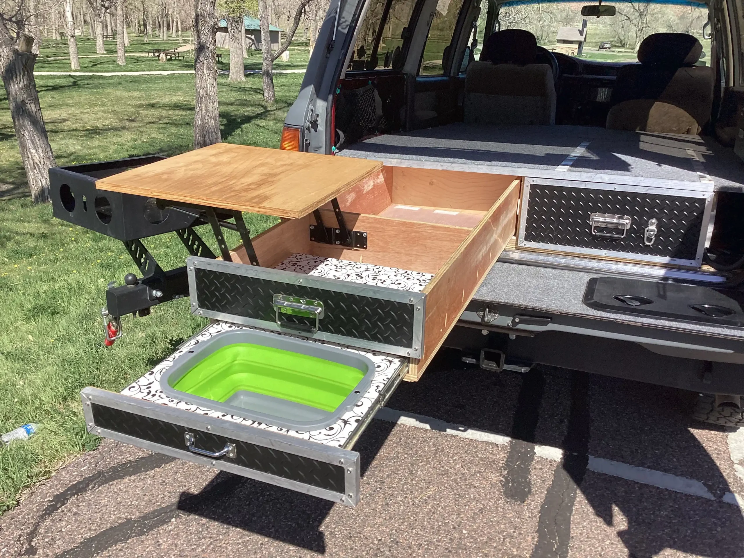 Sold: Modified 1995 Toyota Land Cruiser