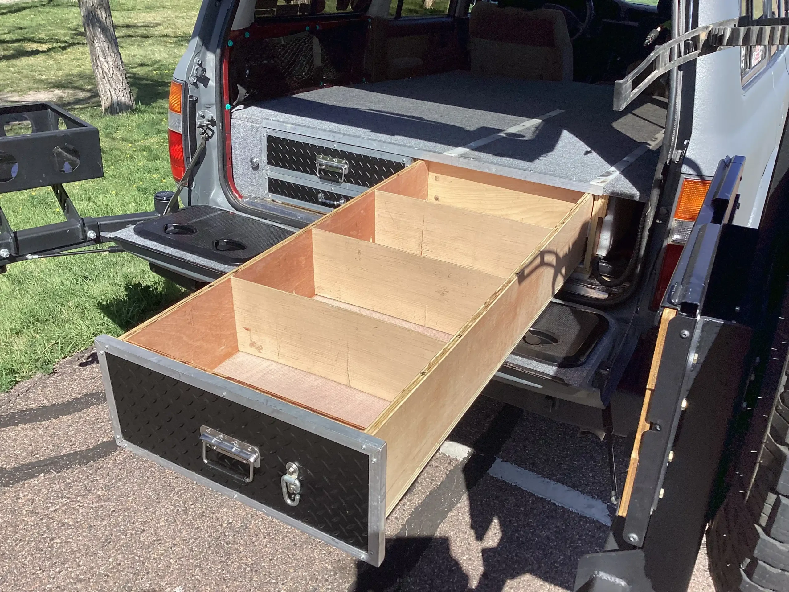 Sold: Modified 1995 Toyota Land Cruiser