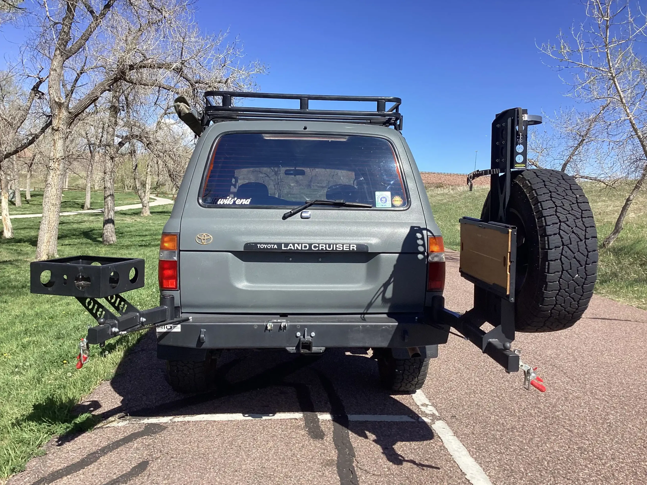 Sold: Modified 1995 Toyota Land Cruiser