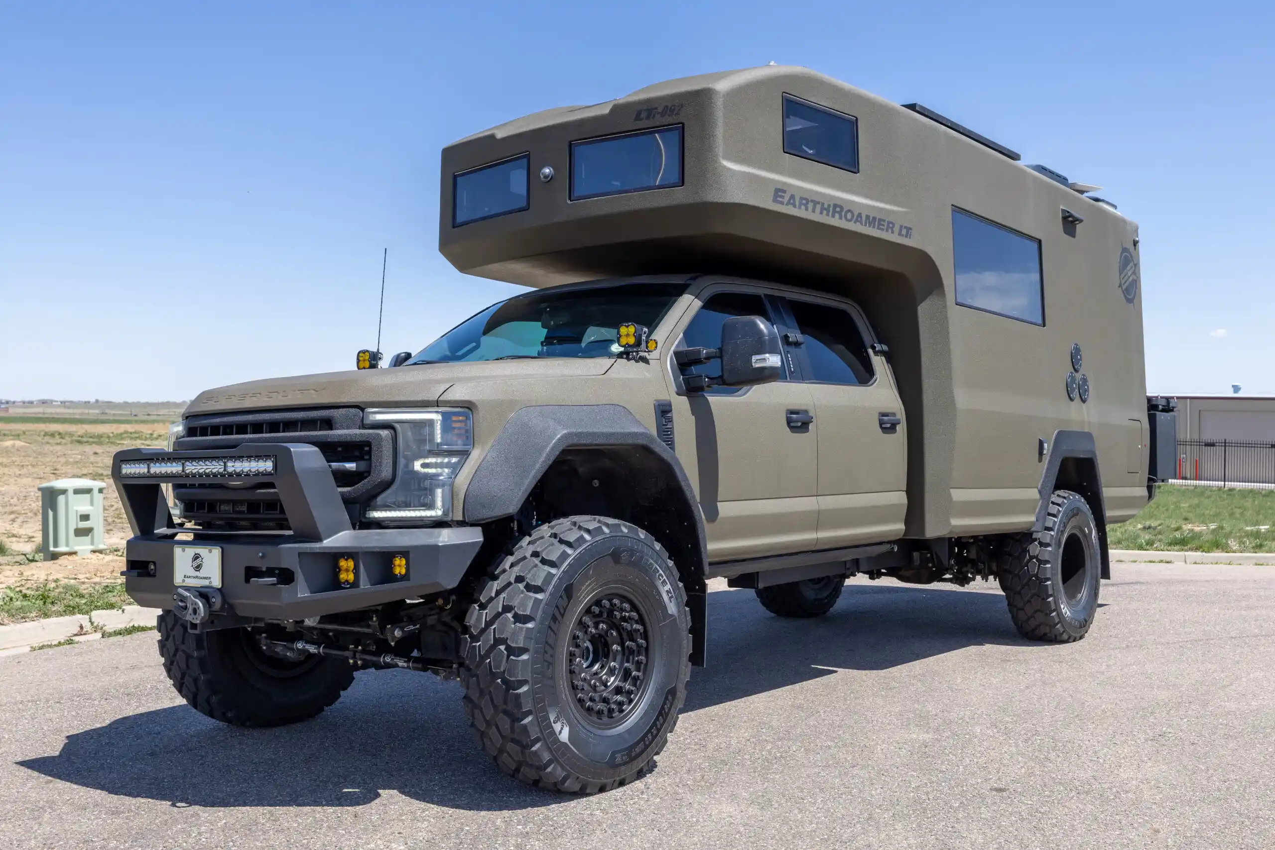  EarthRoamer LTi