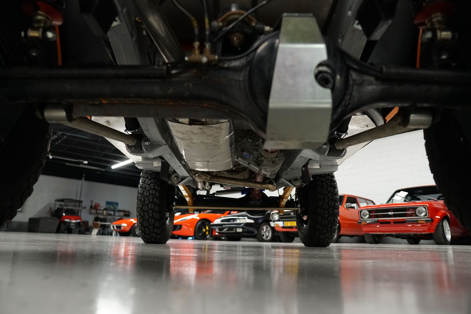 Sold: 2008 Land Rover Defender Bowler Tomcat