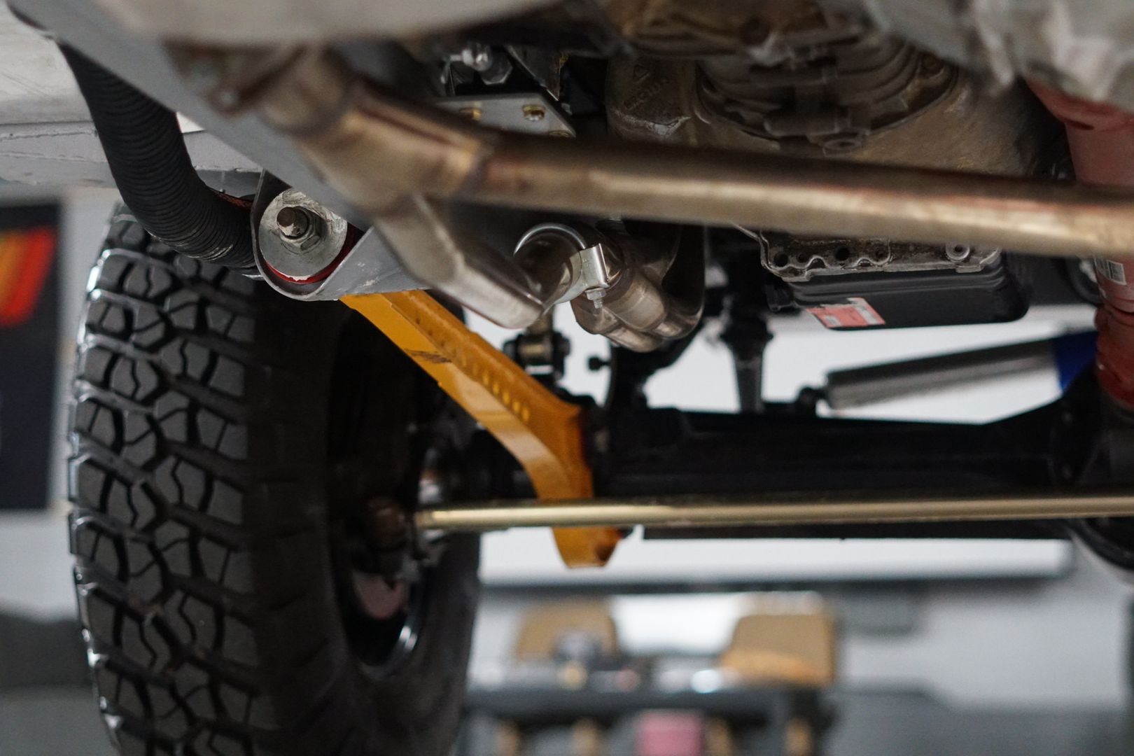 Sold: 2008 Land Rover Defender Bowler Tomcat