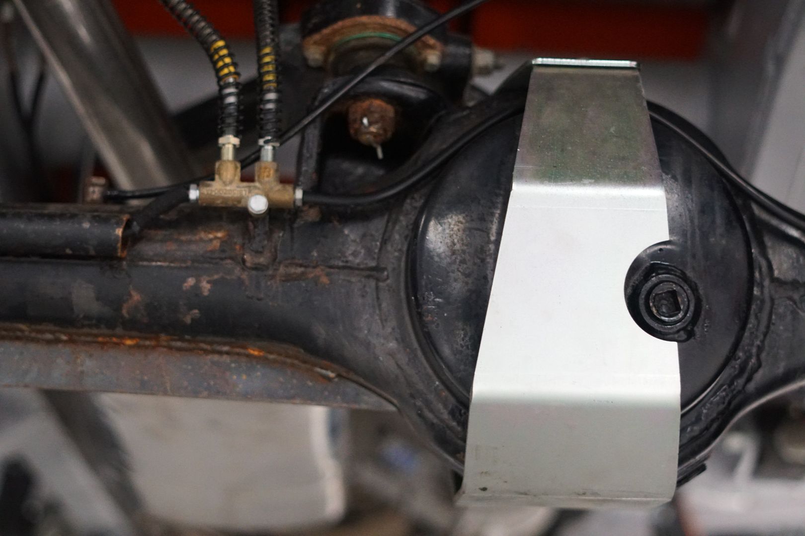 Sold: 2008 Land Rover Defender Bowler Tomcat