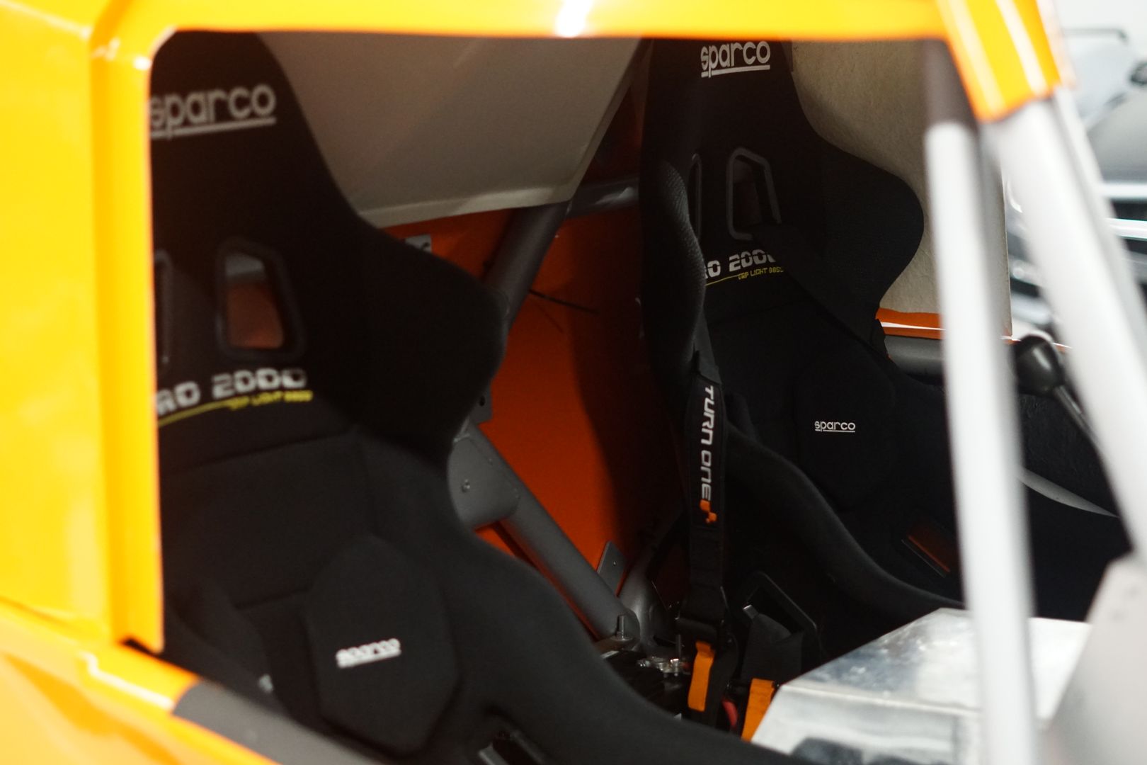 Sold: 2008 Land Rover Defender Bowler Tomcat