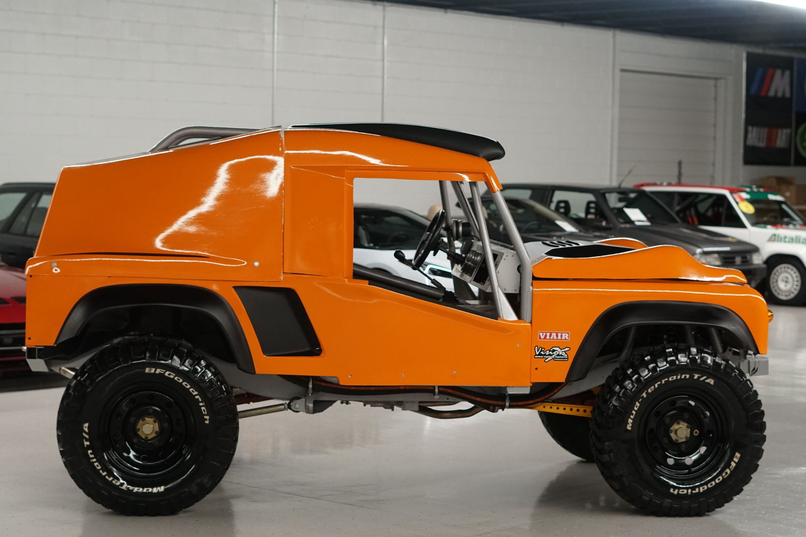 Sold: 2008 Land Rover Defender Bowler Tomcat