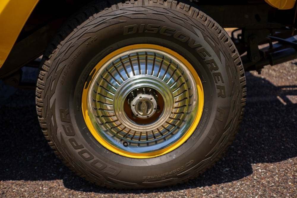 Sold: 1971 IH Scout 800B SnoStar