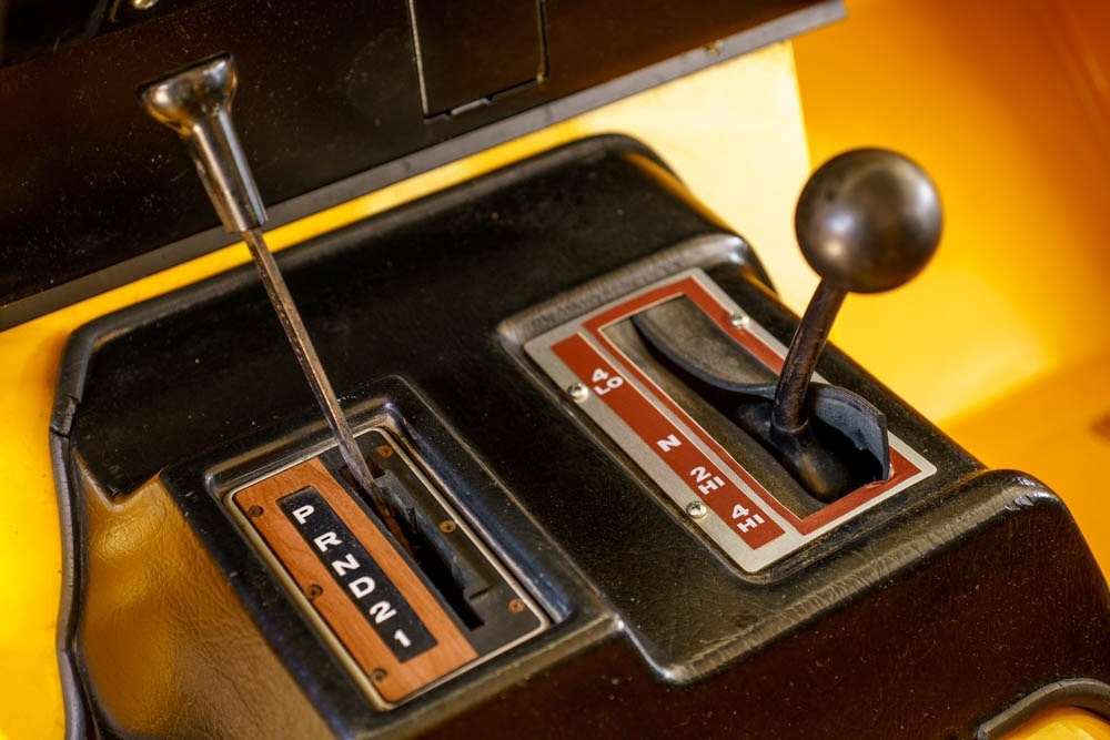 Sold: 1971 IH Scout 800B SnoStar