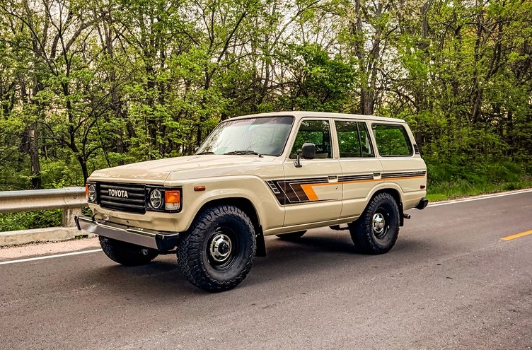 1981 Toyota Land Cruiser FJ60 - 5