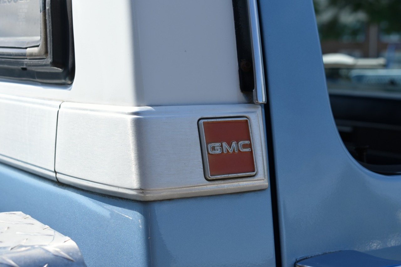 1987 GMC K10 High Sierra