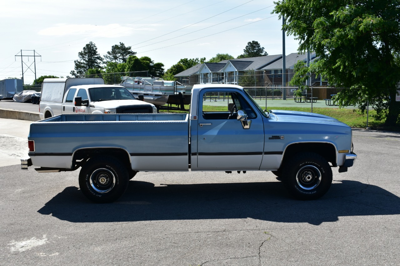 1987 GMC K10 High Sierra