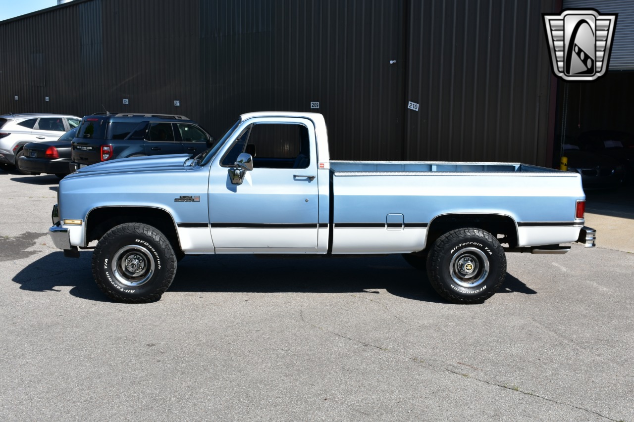 1987 GMC K10 High Sierra