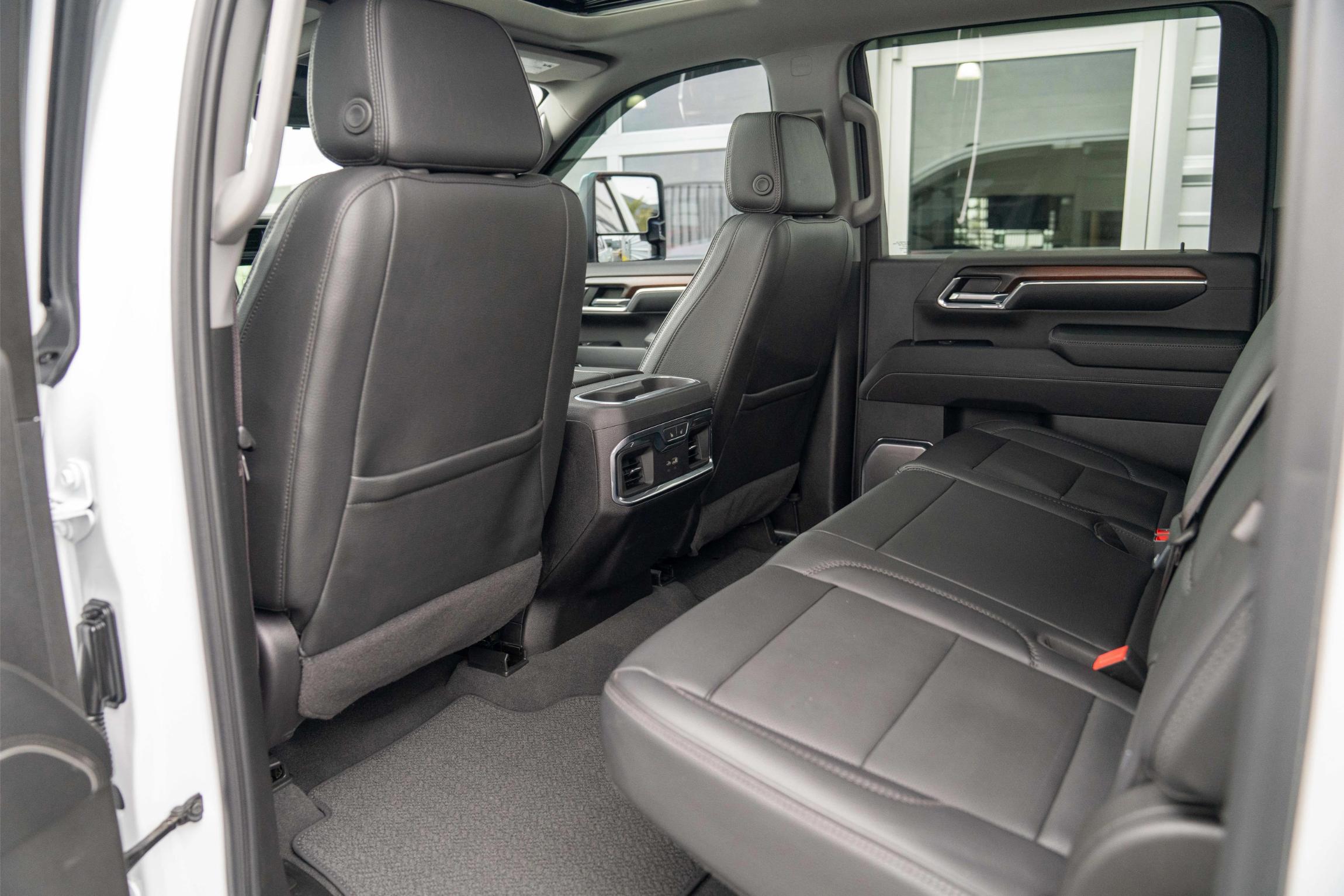 2024 GMC Sierra 3500HD Denali