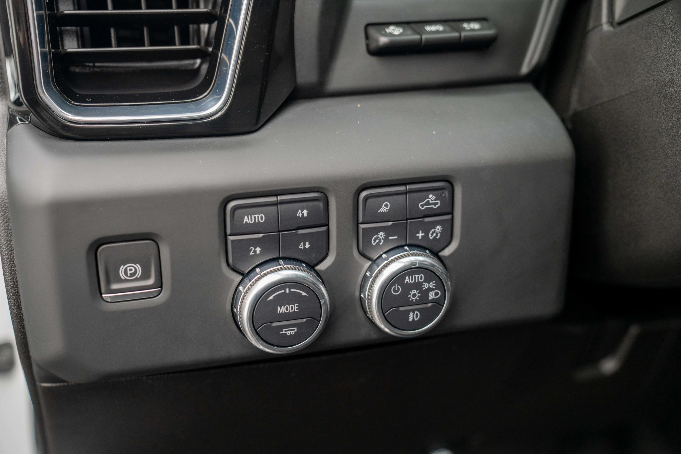 2024 GMC Sierra 3500HD Denali