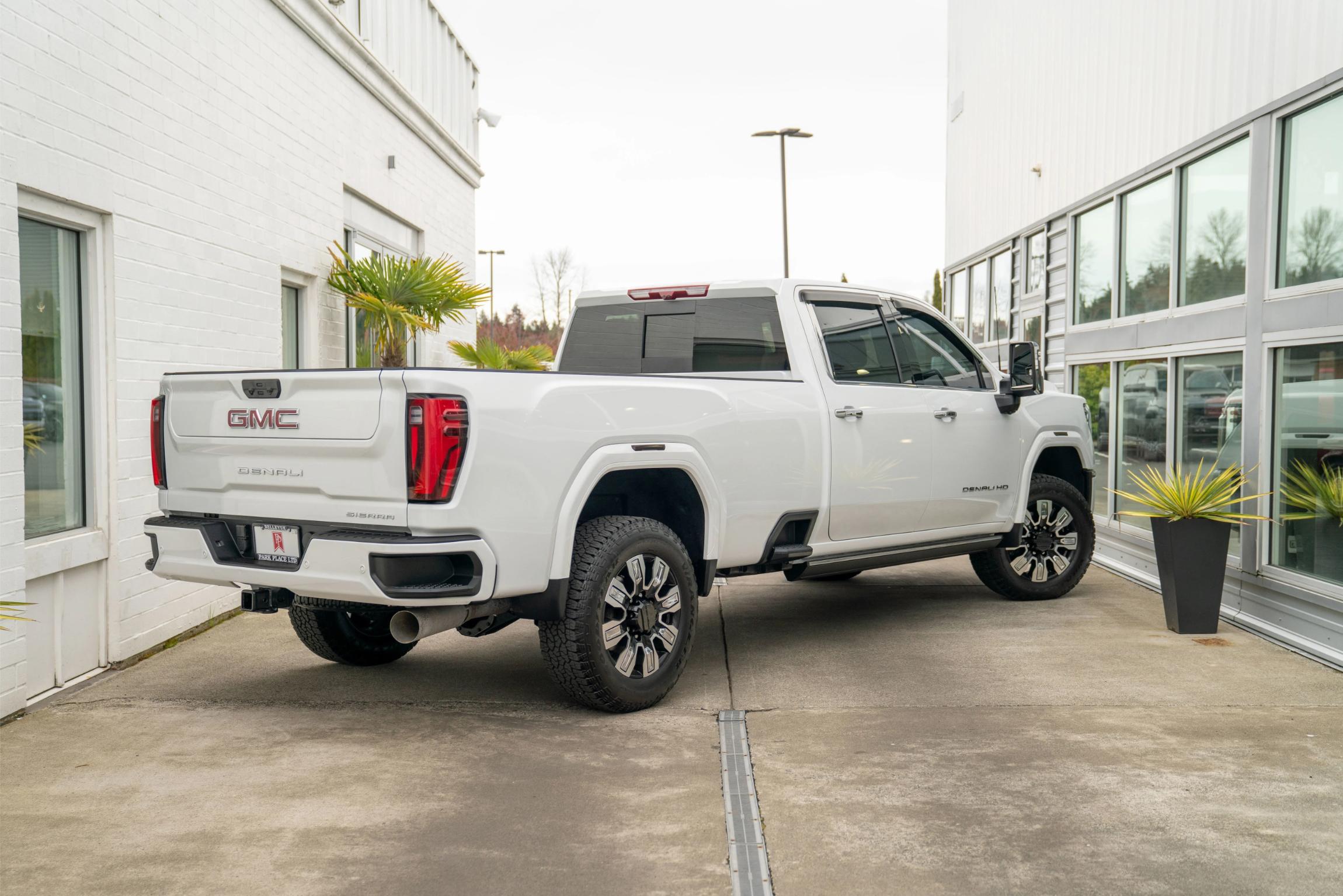 2024 GMC Sierra 3500HD Denali