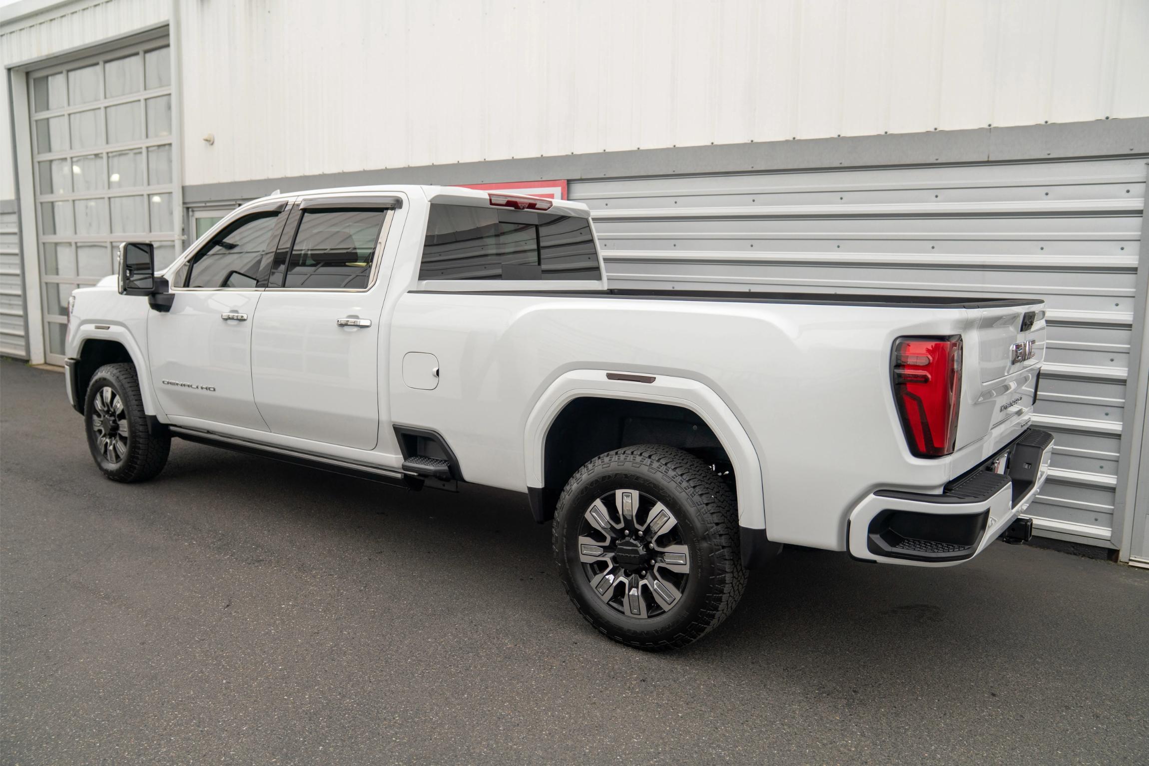 2024 GMC Sierra 3500HD Denali