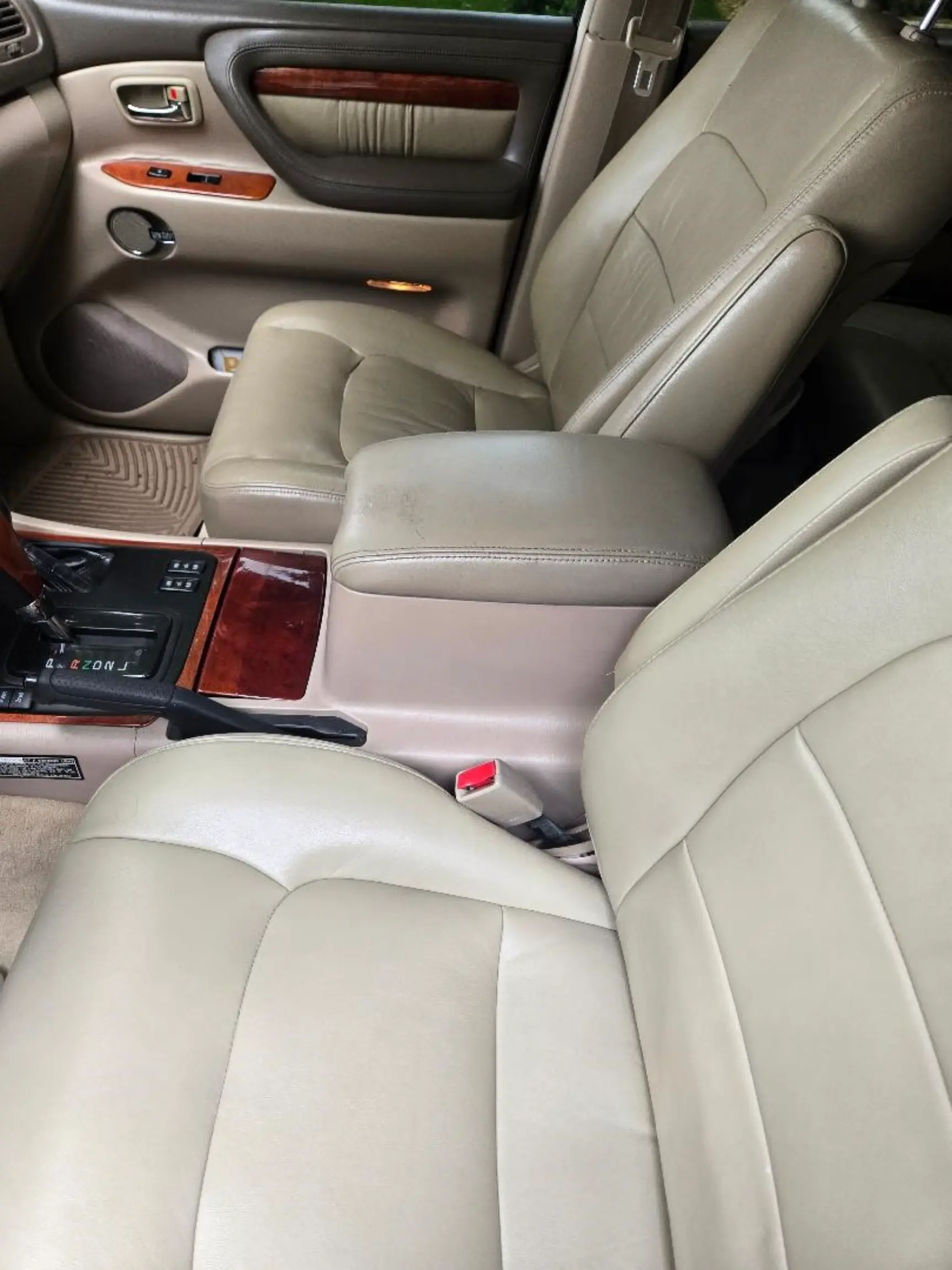 Sold: 2002 Lexus LX 470