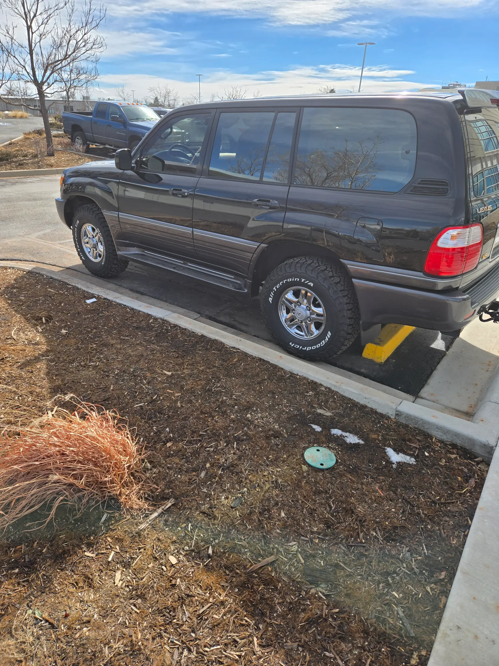 Sold: 2002 Lexus LX 470