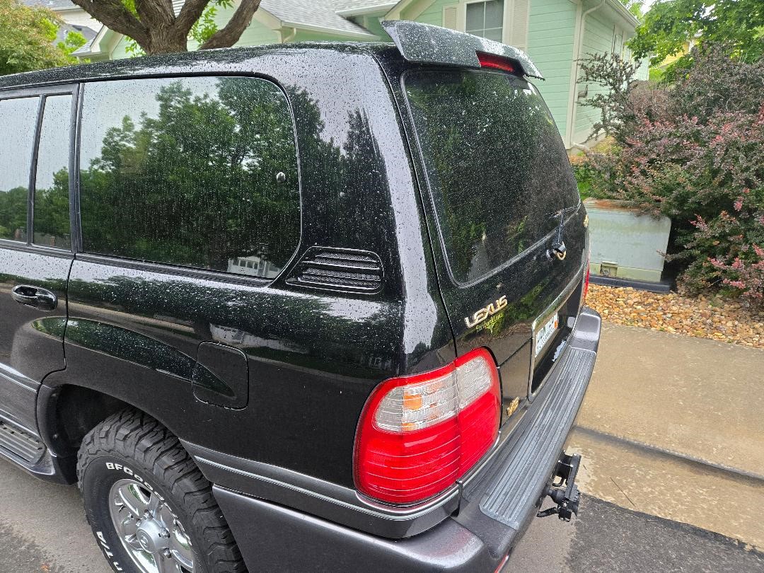 Sold: 2002 Lexus LX 470