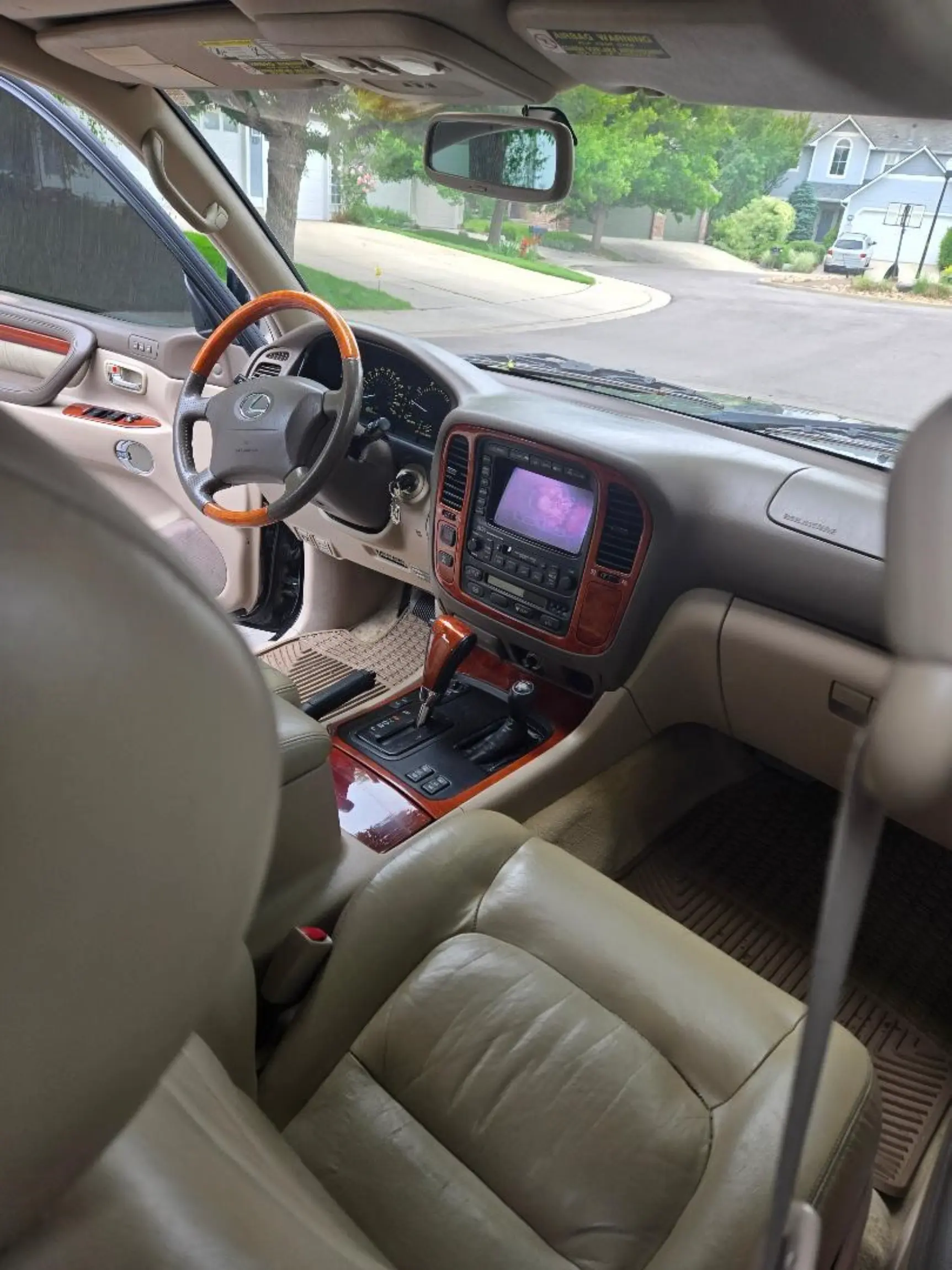 Sold: 2002 Lexus LX 470