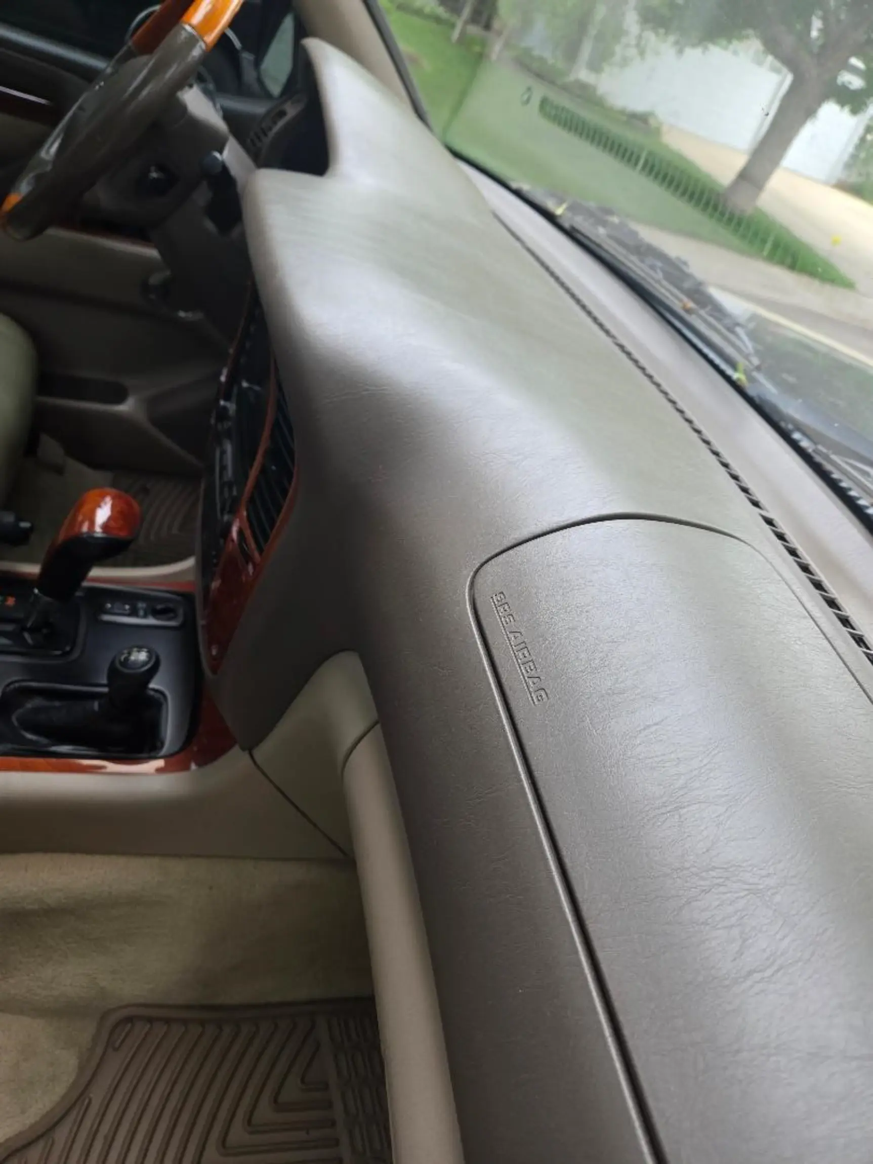 Sold: 2002 Lexus LX 470