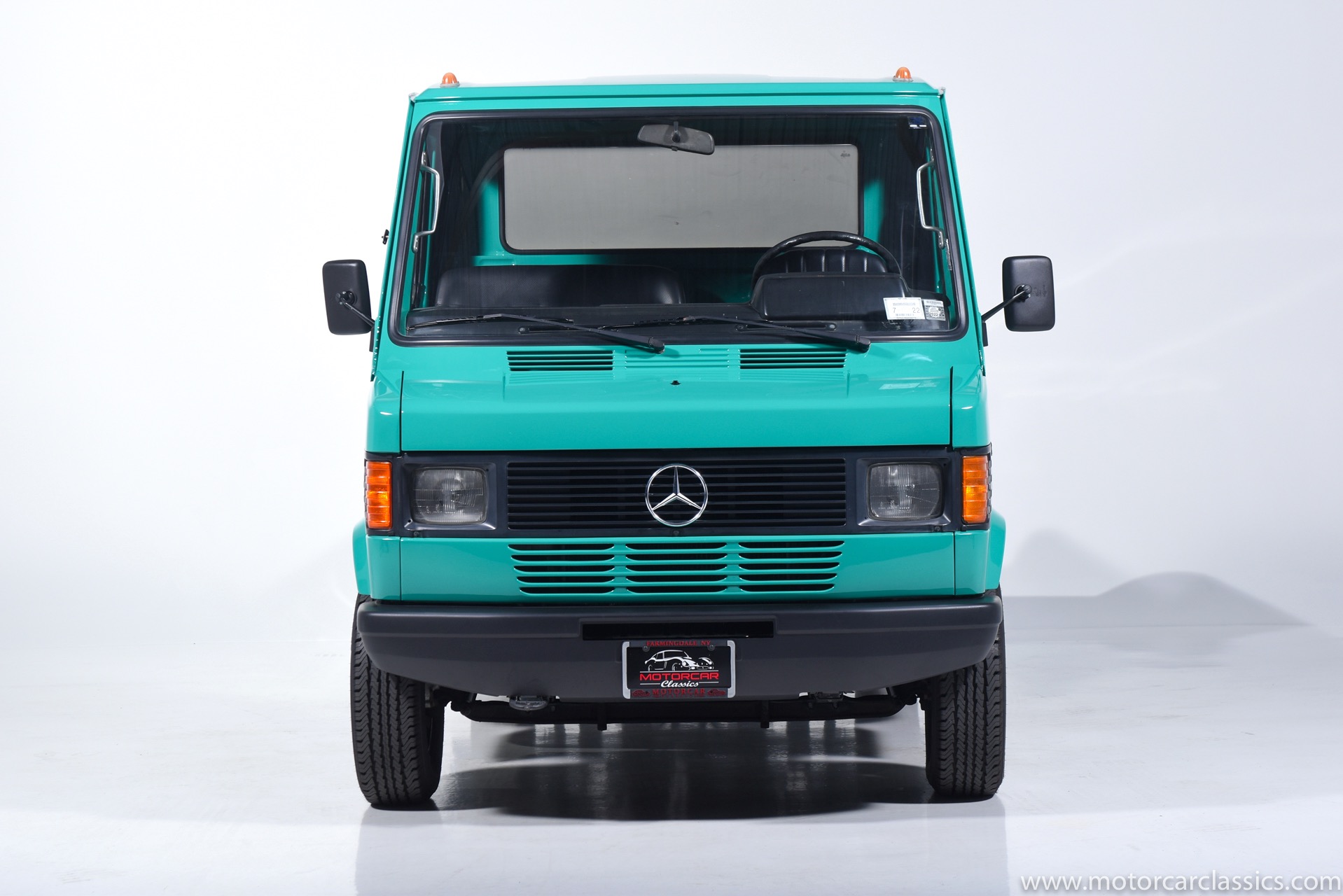 Sold: 1985 Mercedes-Benz 207D Carrier