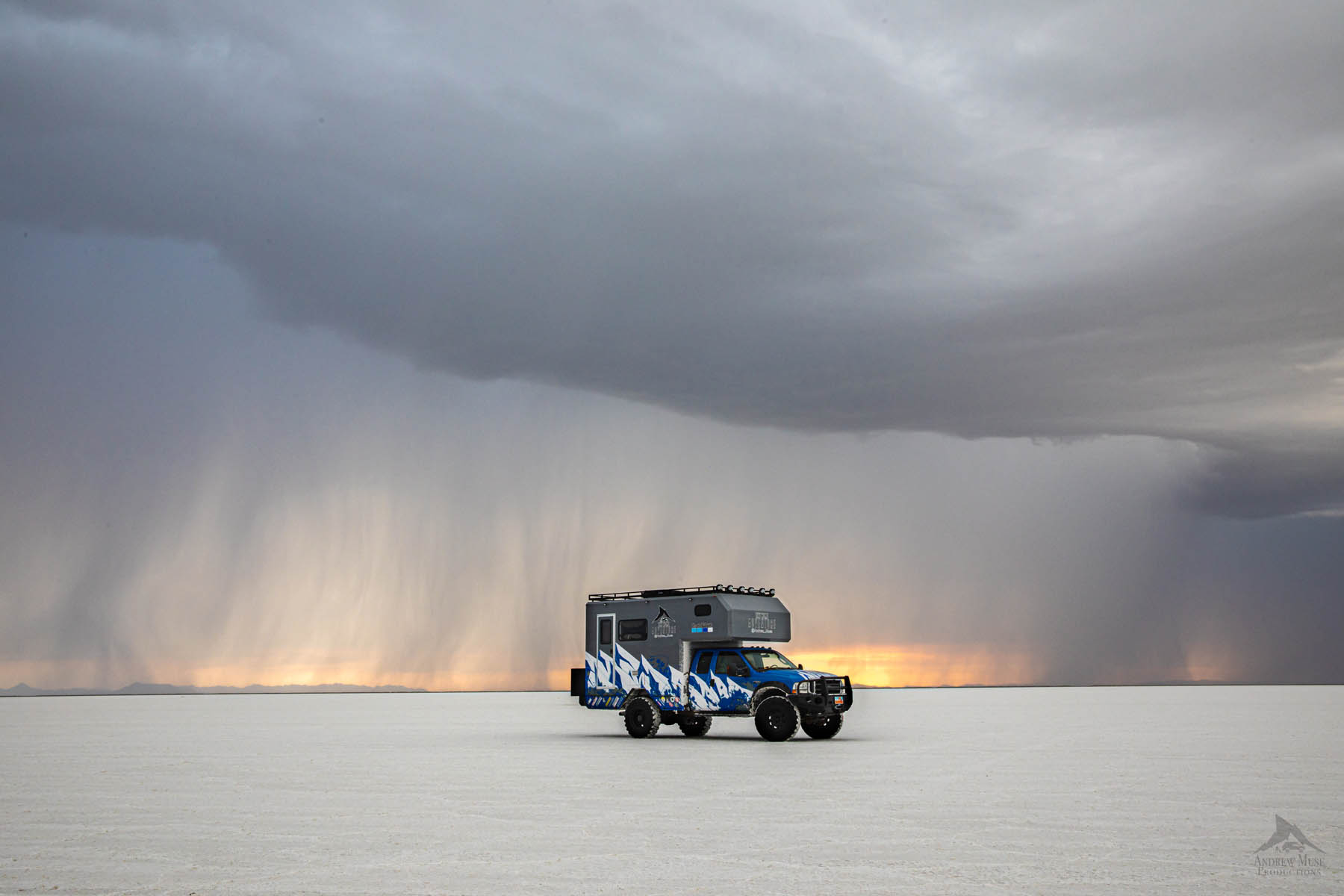 Sold: 2004 Museroamer Expedition Vehicle