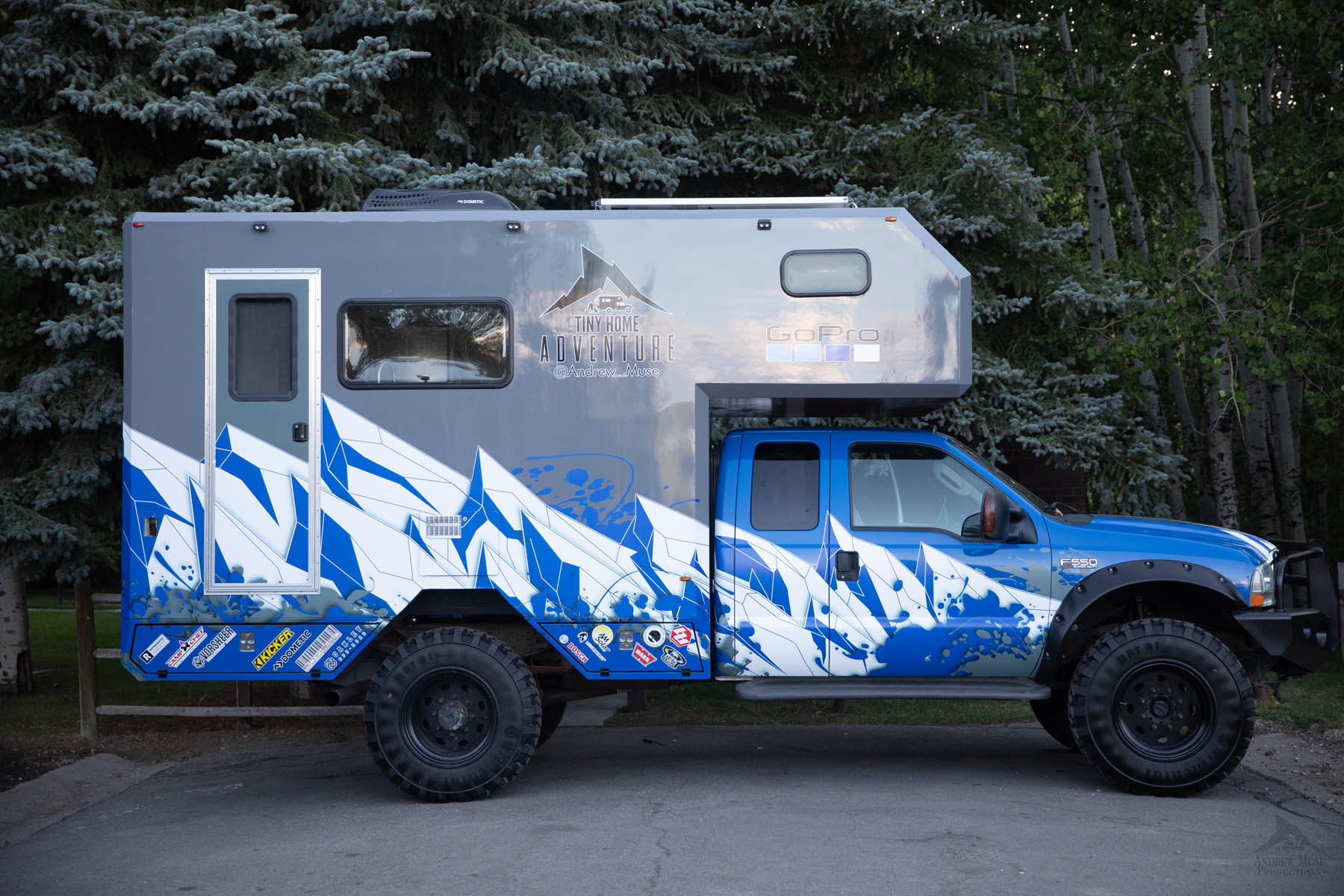 Sold: 2004 Museroamer Expedition Vehicle - 3