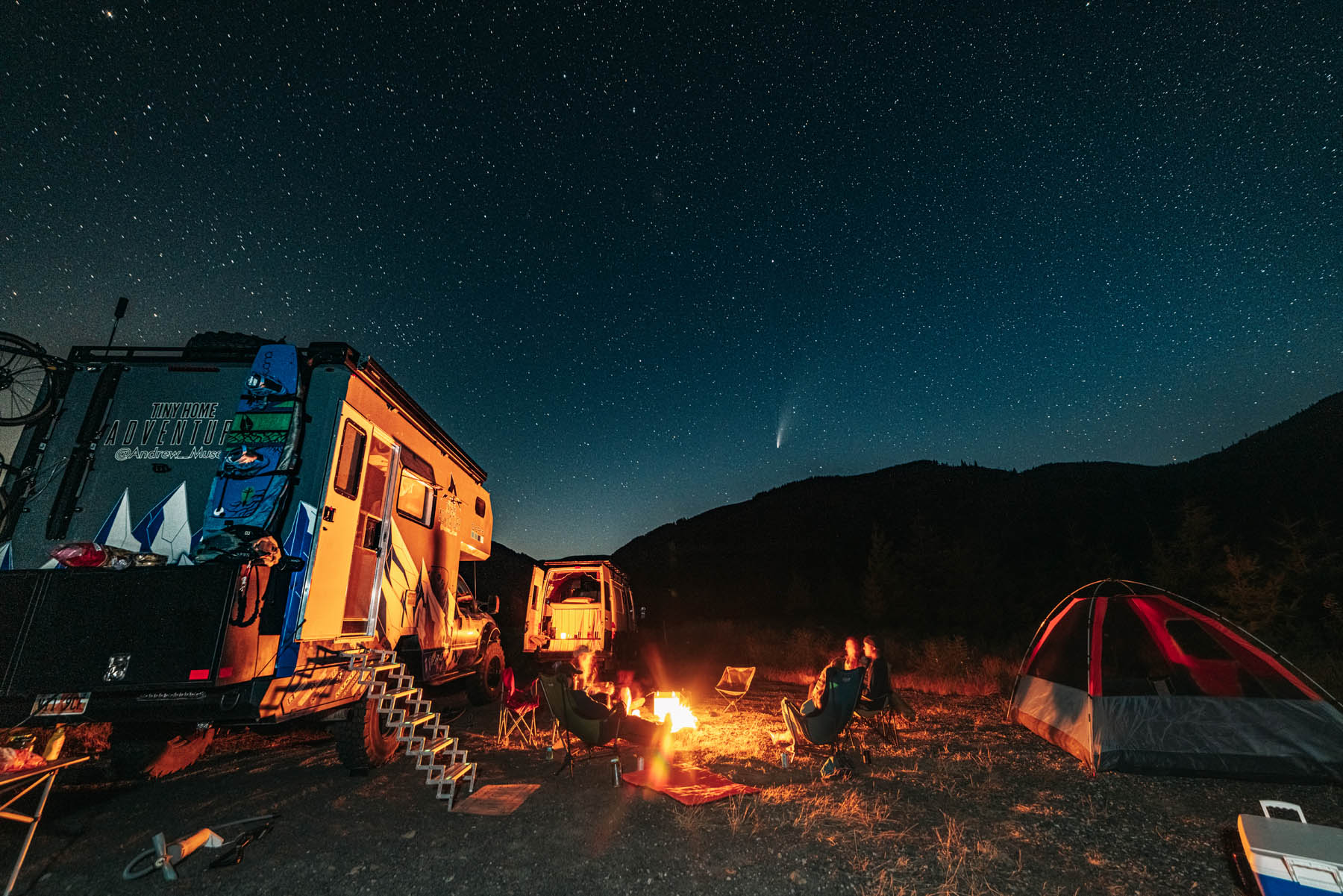 Sold: 2004 Museroamer Expedition Vehicle