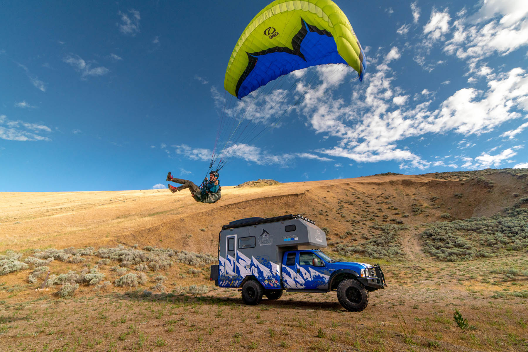 Sold: 2004 Museroamer Expedition Vehicle