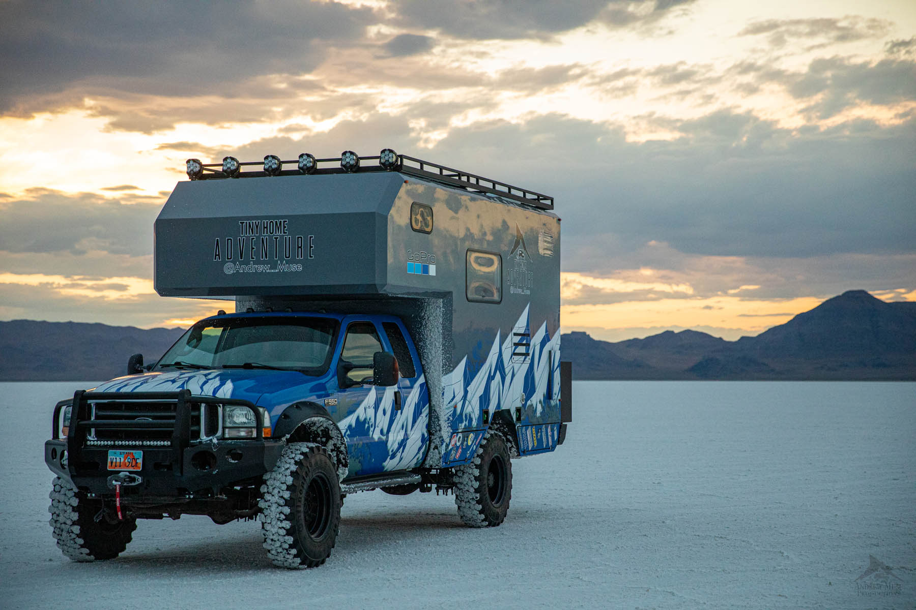 Sold: 2004 Museroamer Expedition Vehicle - 5