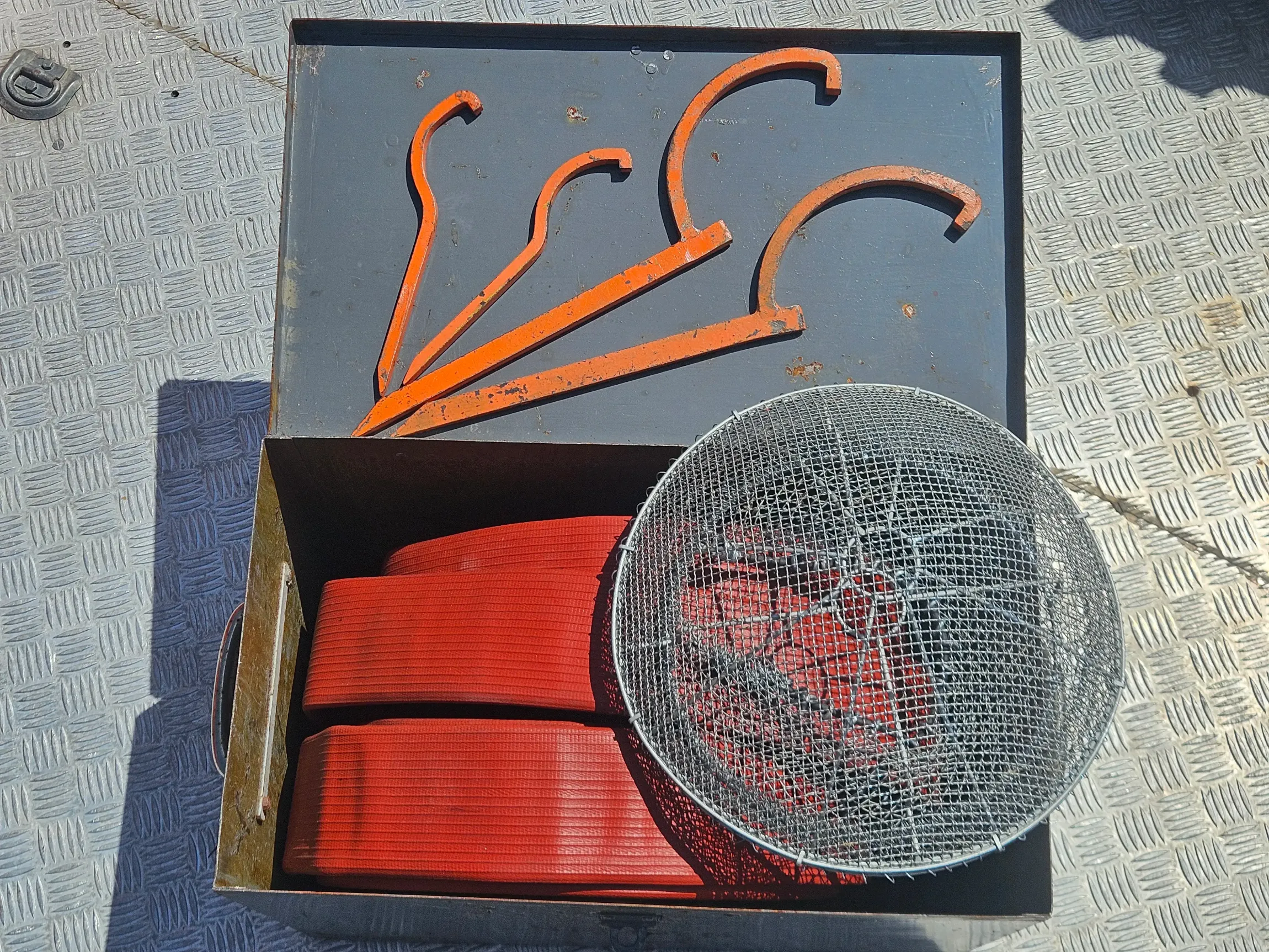 Sold: 1979 Mercedes-Benz Unimog 416