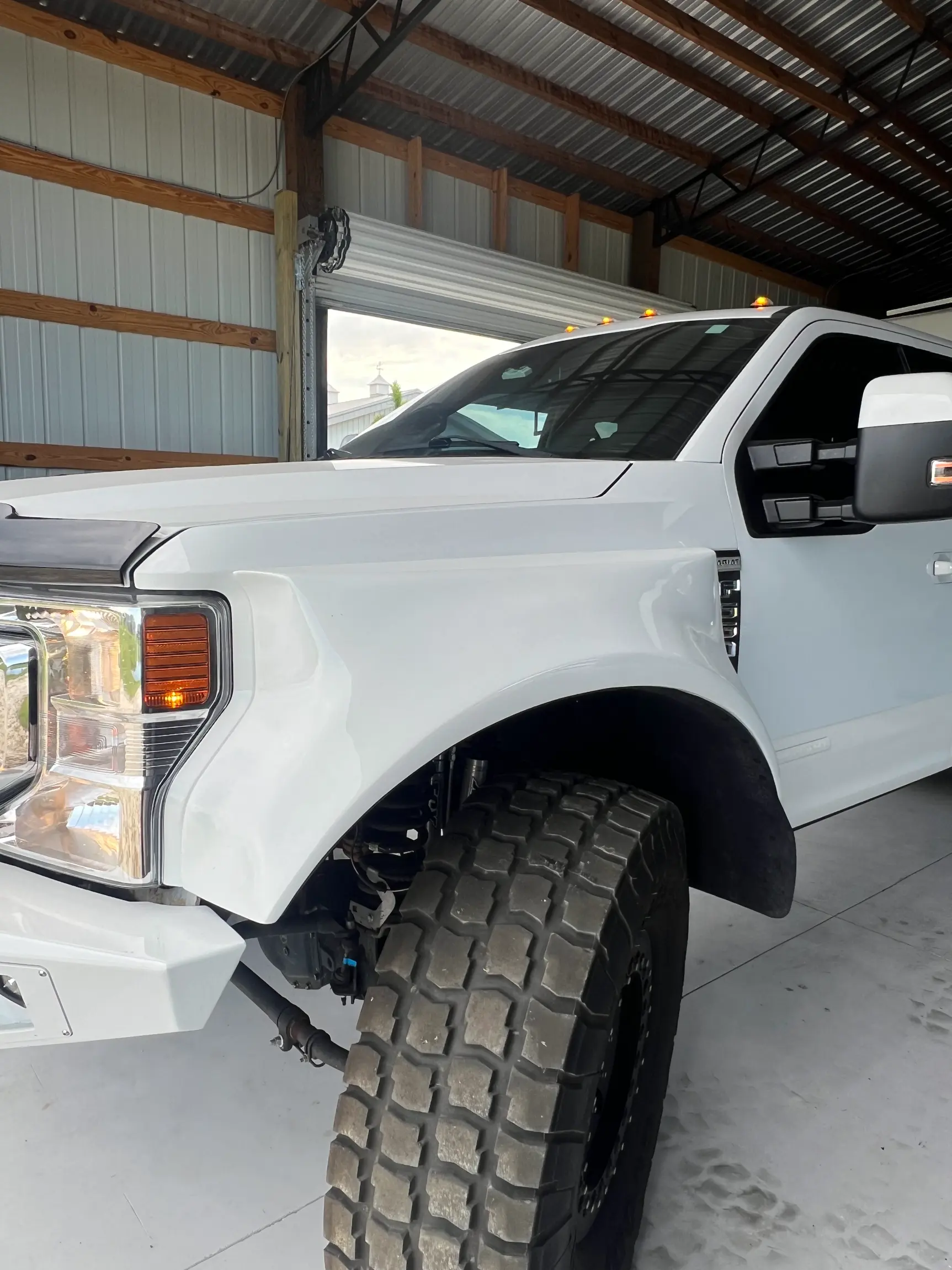 Sold: 2022 Ford F-550 Super Duty Lariat 4×4