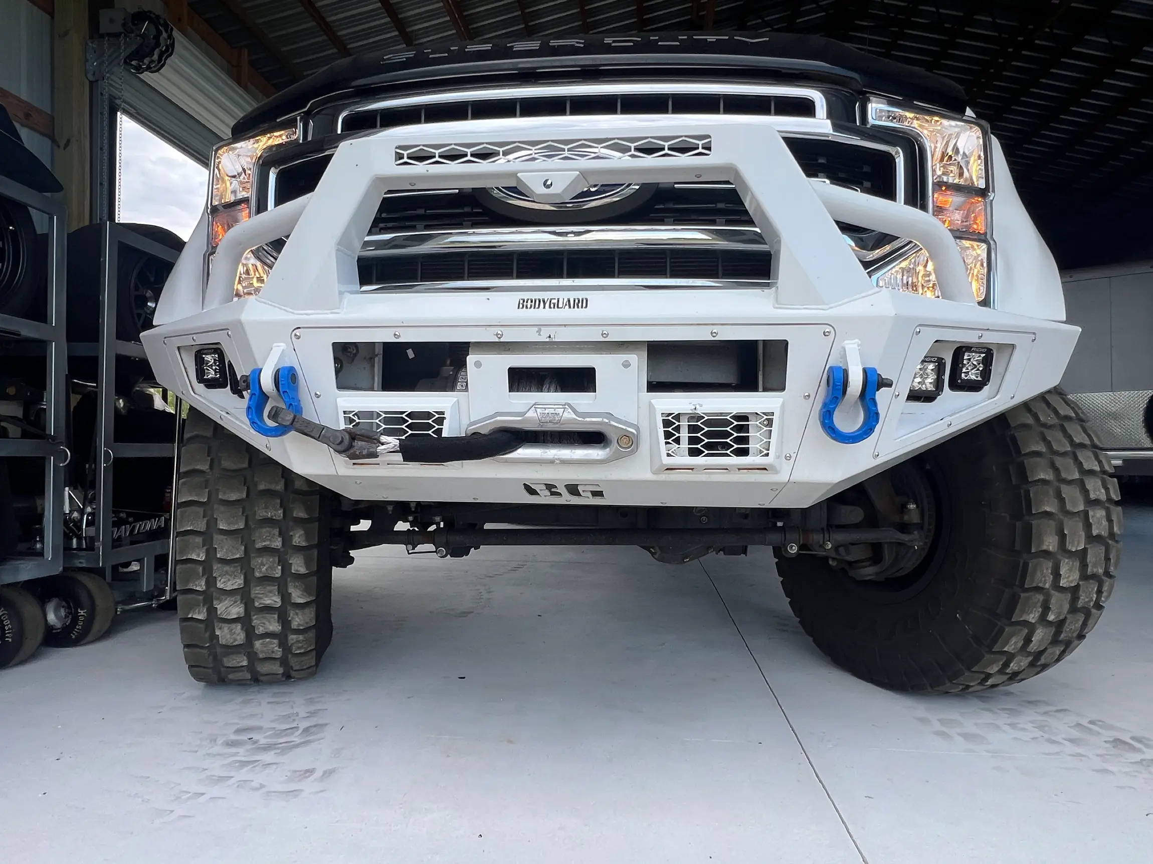 Sold: 2022 Ford F-550 Super Duty Lariat 4×4