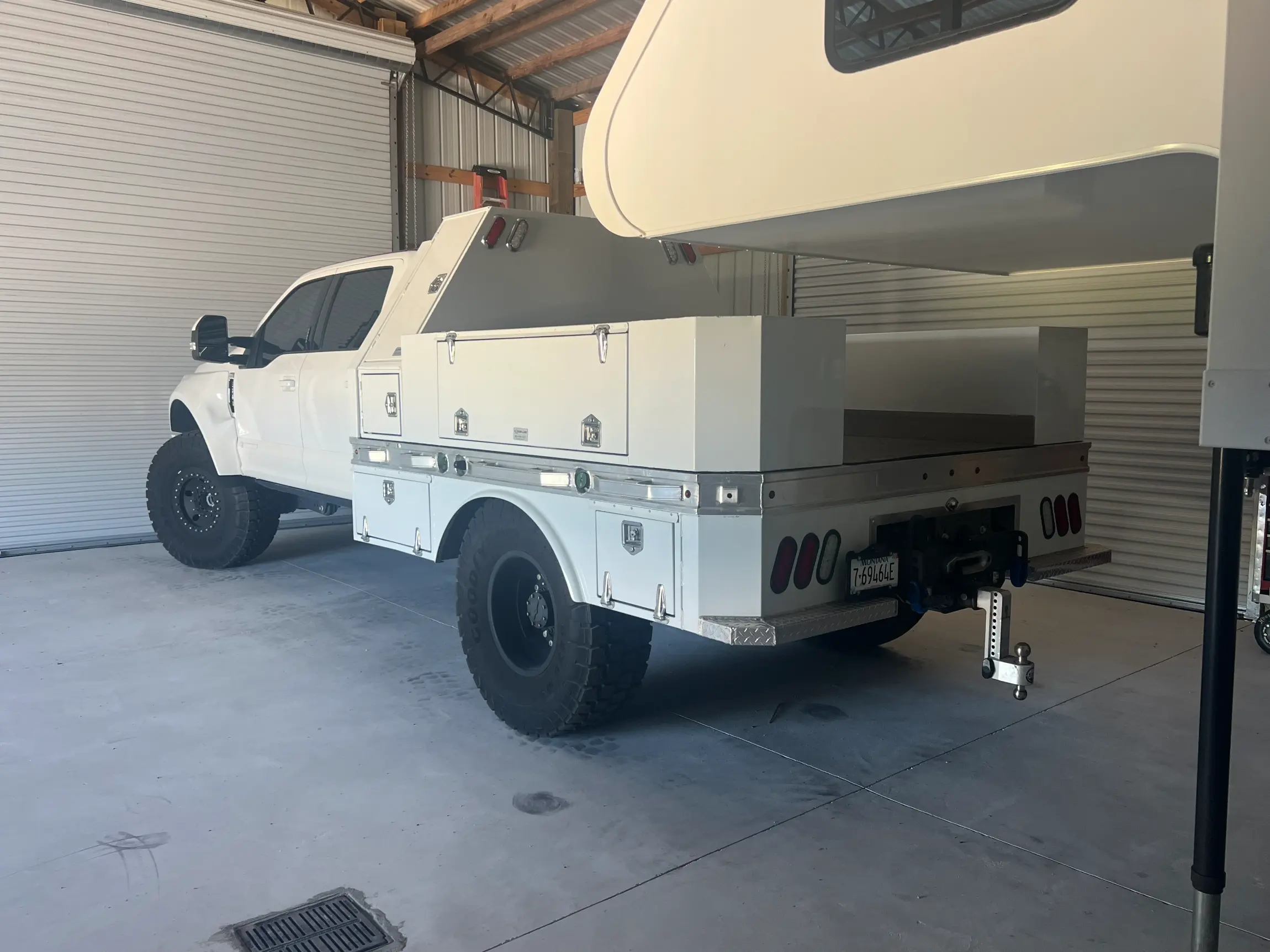 Sold: 2022 Ford F-550 Super Duty Lariat 4×4