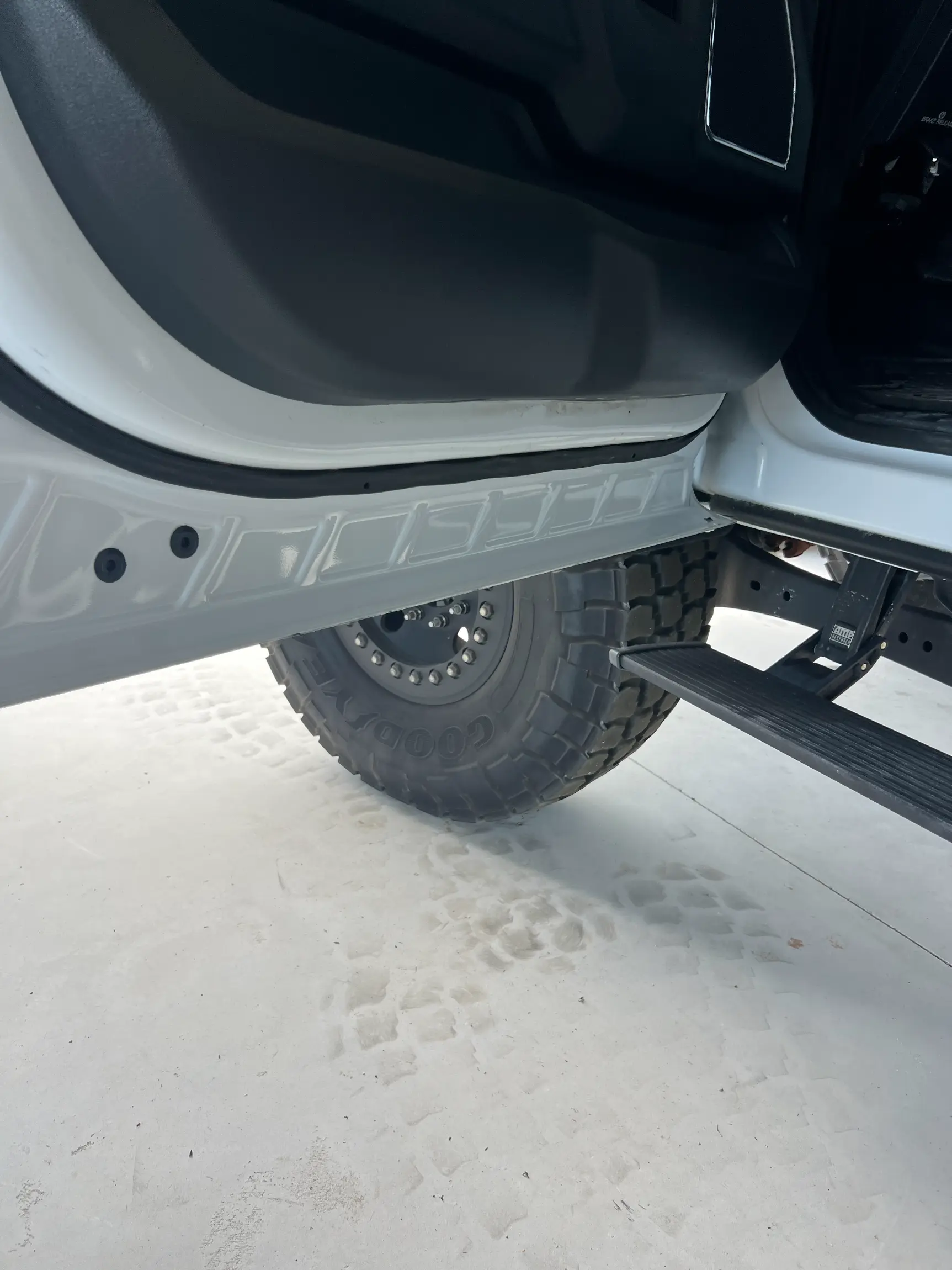 Sold: 2022 Ford F-550 Super Duty Lariat 4×4