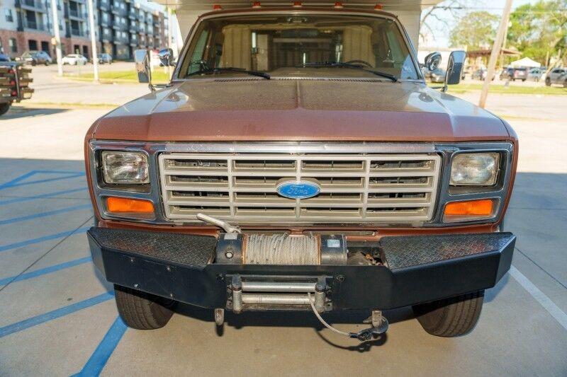 1986 Ford F-350 Pickup Camper