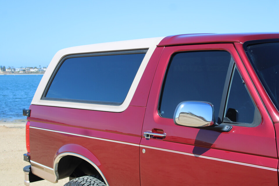 43k-Mile, 1-Owner 1996 Ford Bronco Eddie Bauer 4×4