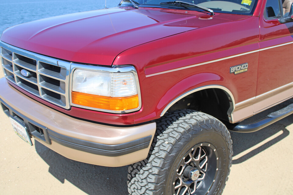 43k-Mile, 1-Owner 1996 Ford Bronco Eddie Bauer 4×4