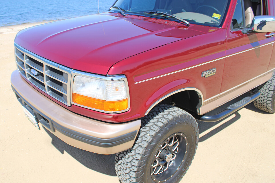 43k-Mile, 1-Owner 1996 Ford Bronco Eddie Bauer 4×4
